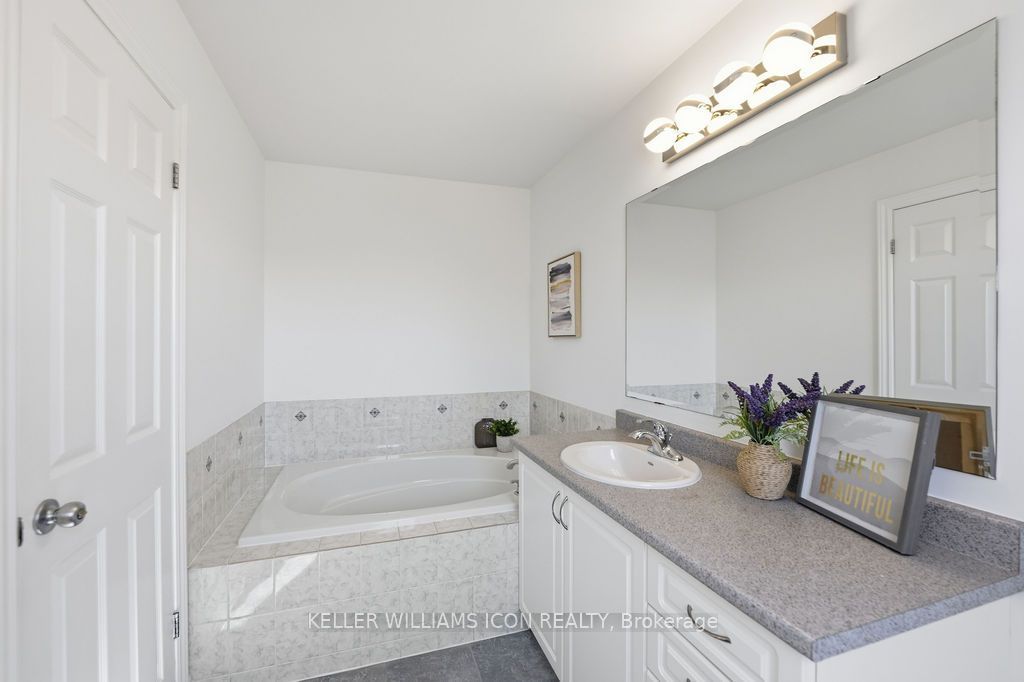 102 Garrity Crescent Property Photo 27