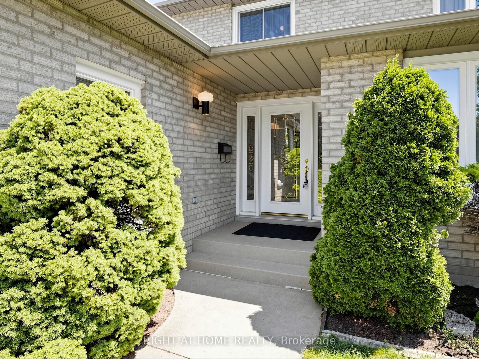 138 Strawberry Drive Property Photo 8