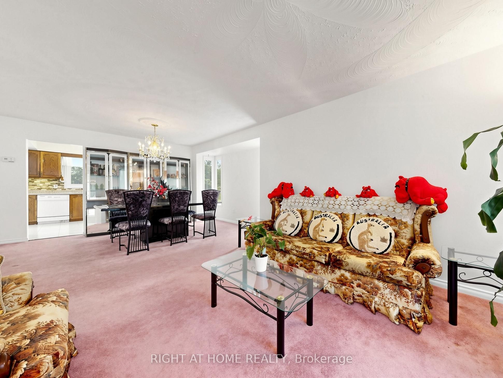 138 Strawberry Drive Property Photo 10