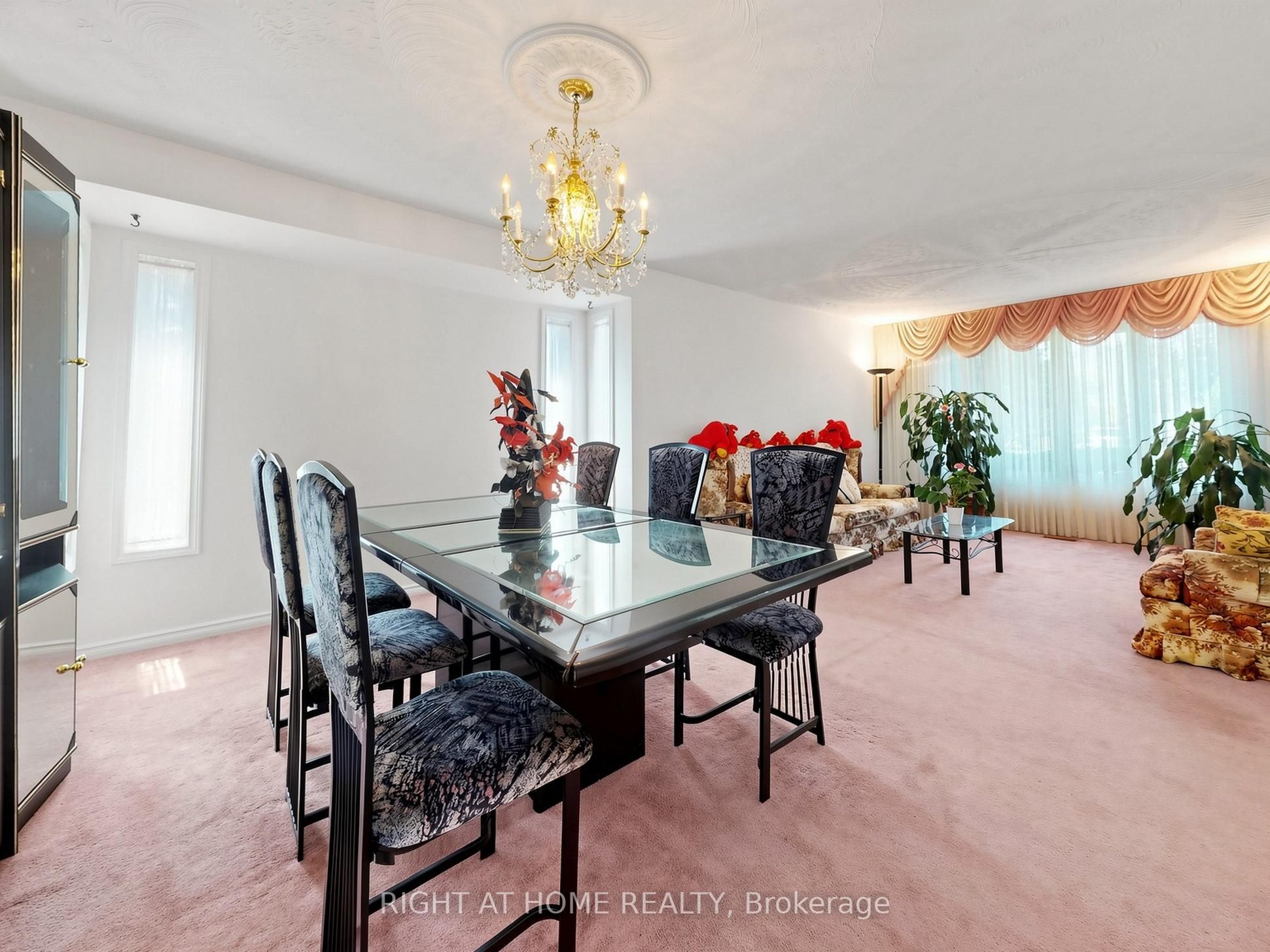 138 Strawberry Drive Property Photo 12