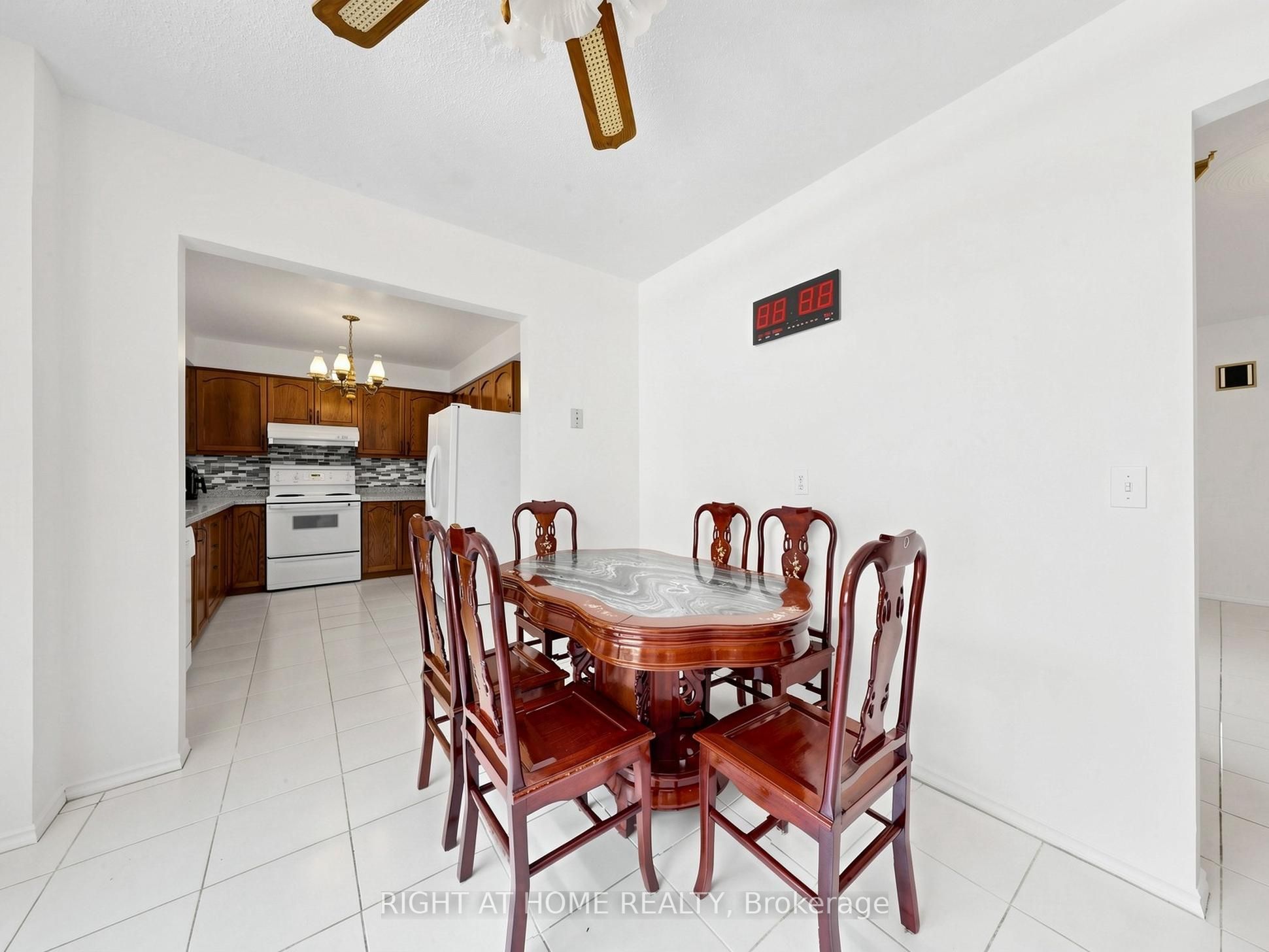138 Strawberry Drive Property Photo 15