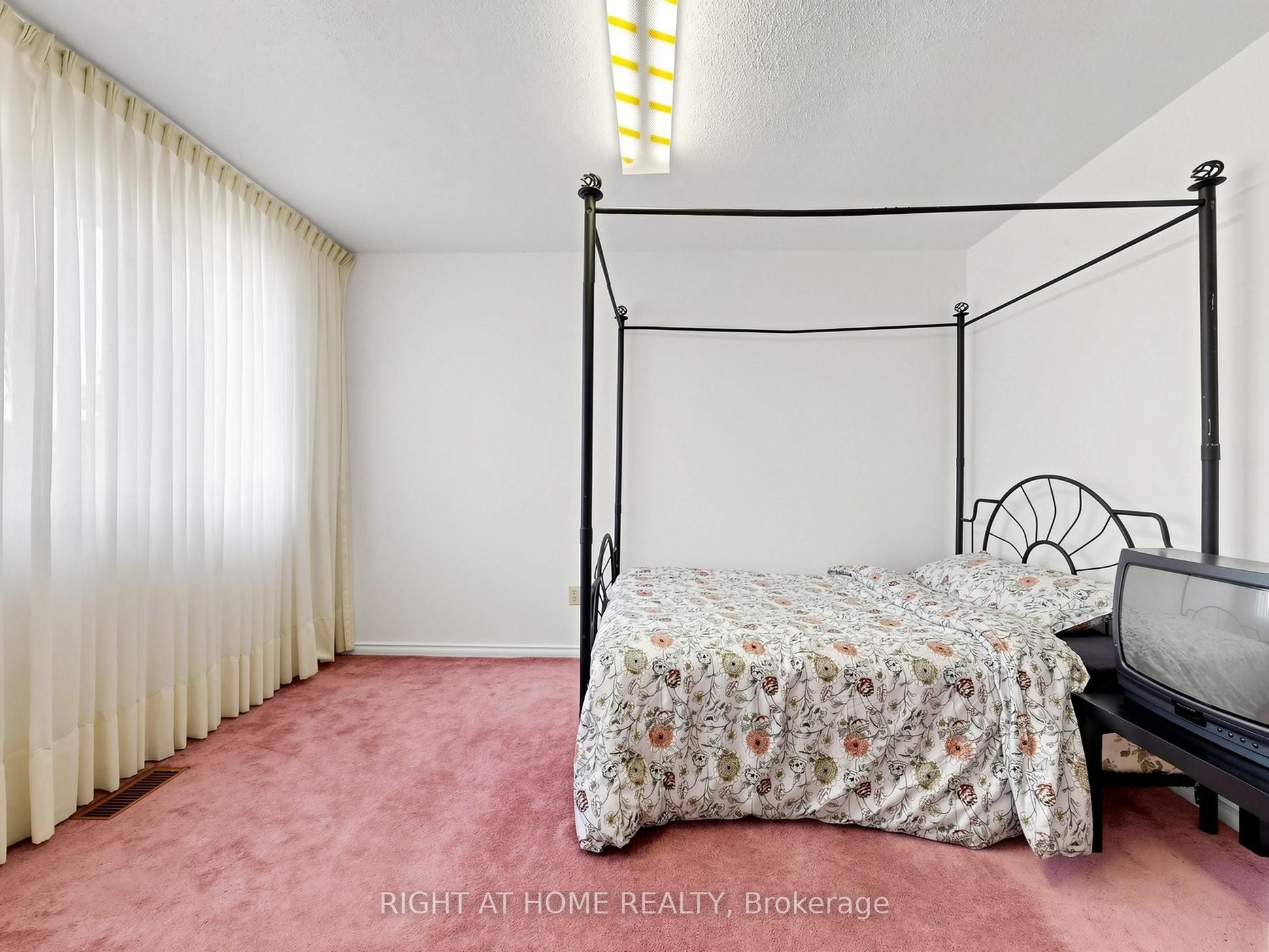 138 Strawberry Drive Property Photo 27
