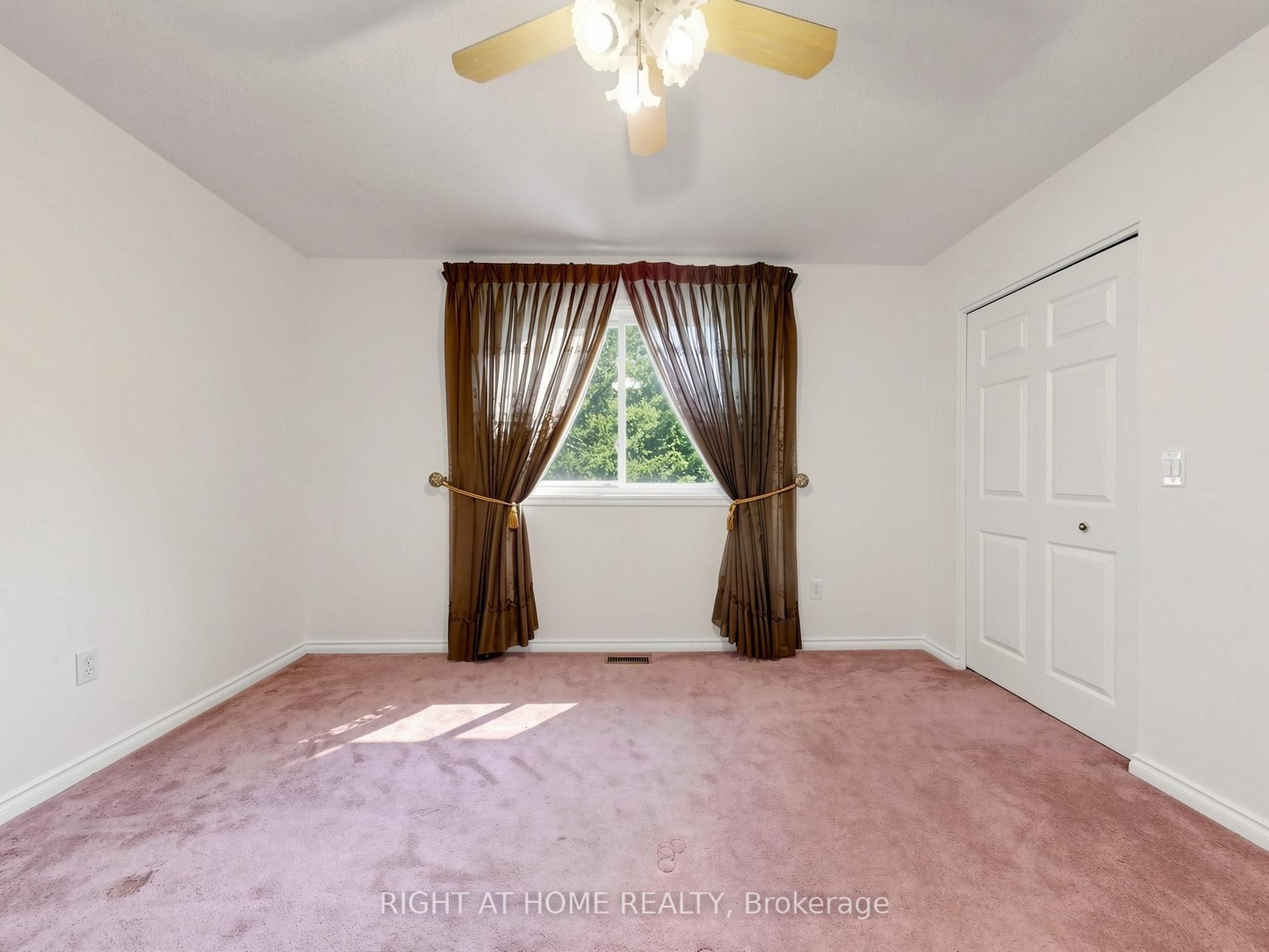 138 Strawberry Drive Property Photo 28