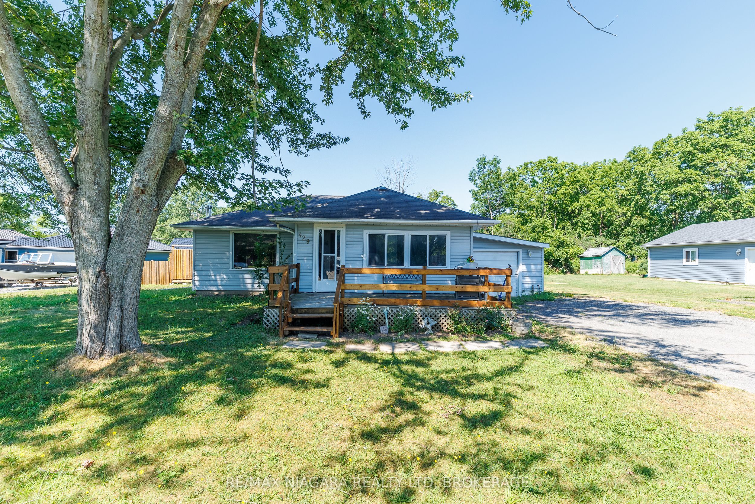 429 Delaware Avenue Property Photo 3