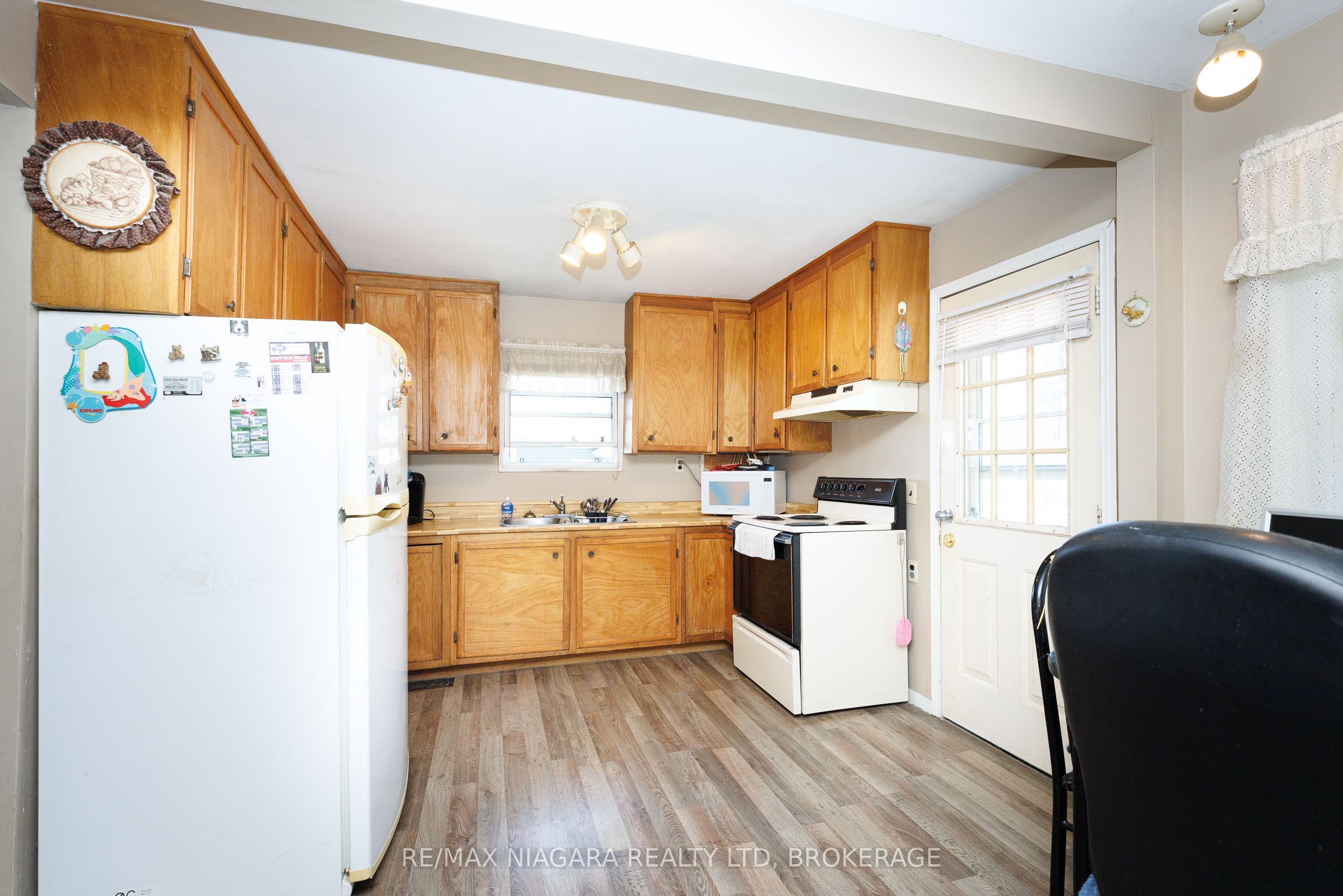 429 Delaware Avenue Property Photo 9