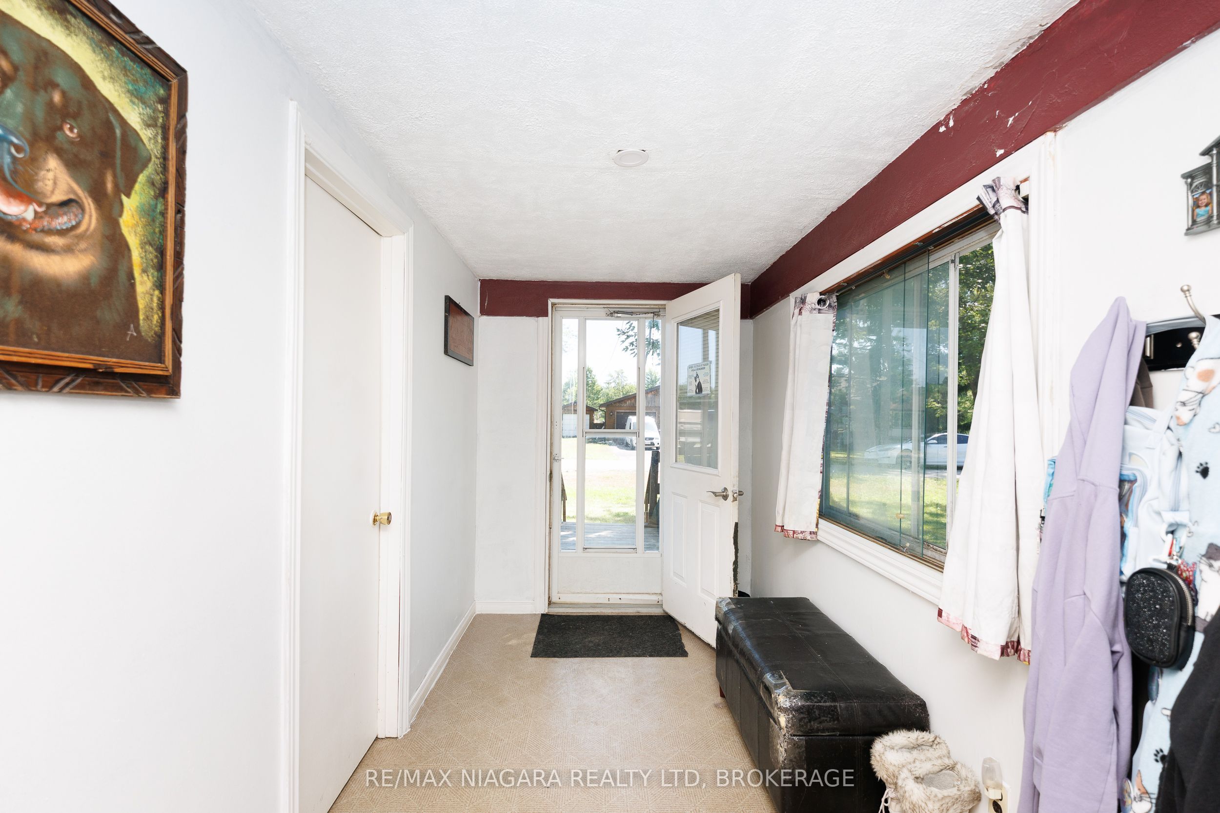 429 Delaware Avenue Property Photo 17