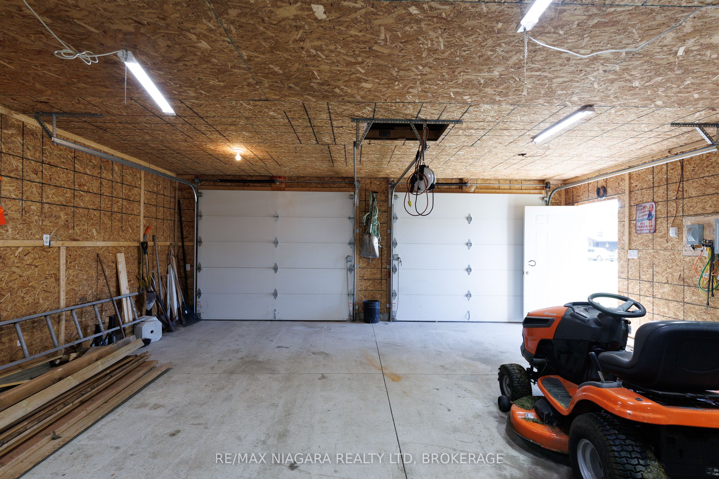 429 Delaware Avenue Property Photo 27