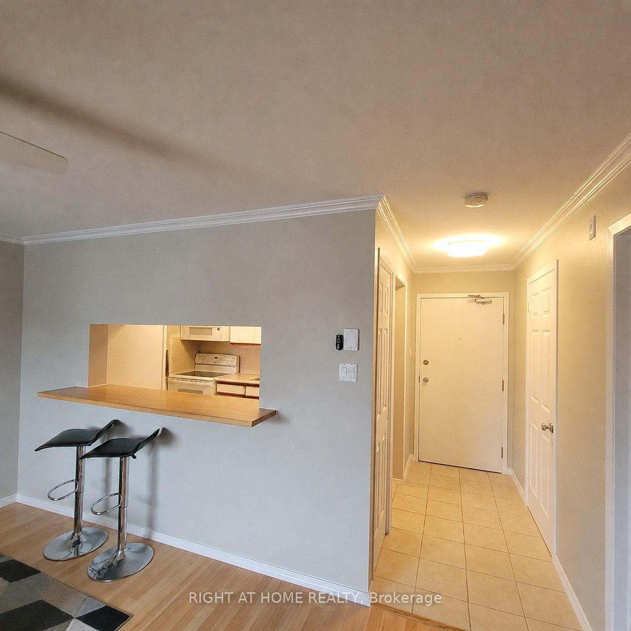 260 Brittany Drive 414 Property Photo 2
