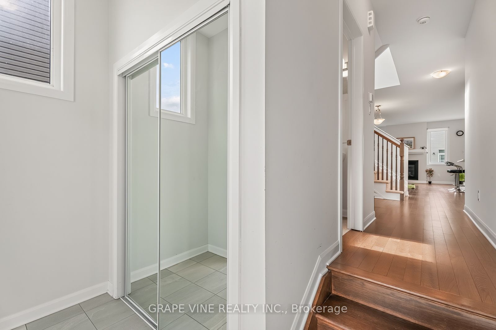 533 Winterset Road Property Photo 6