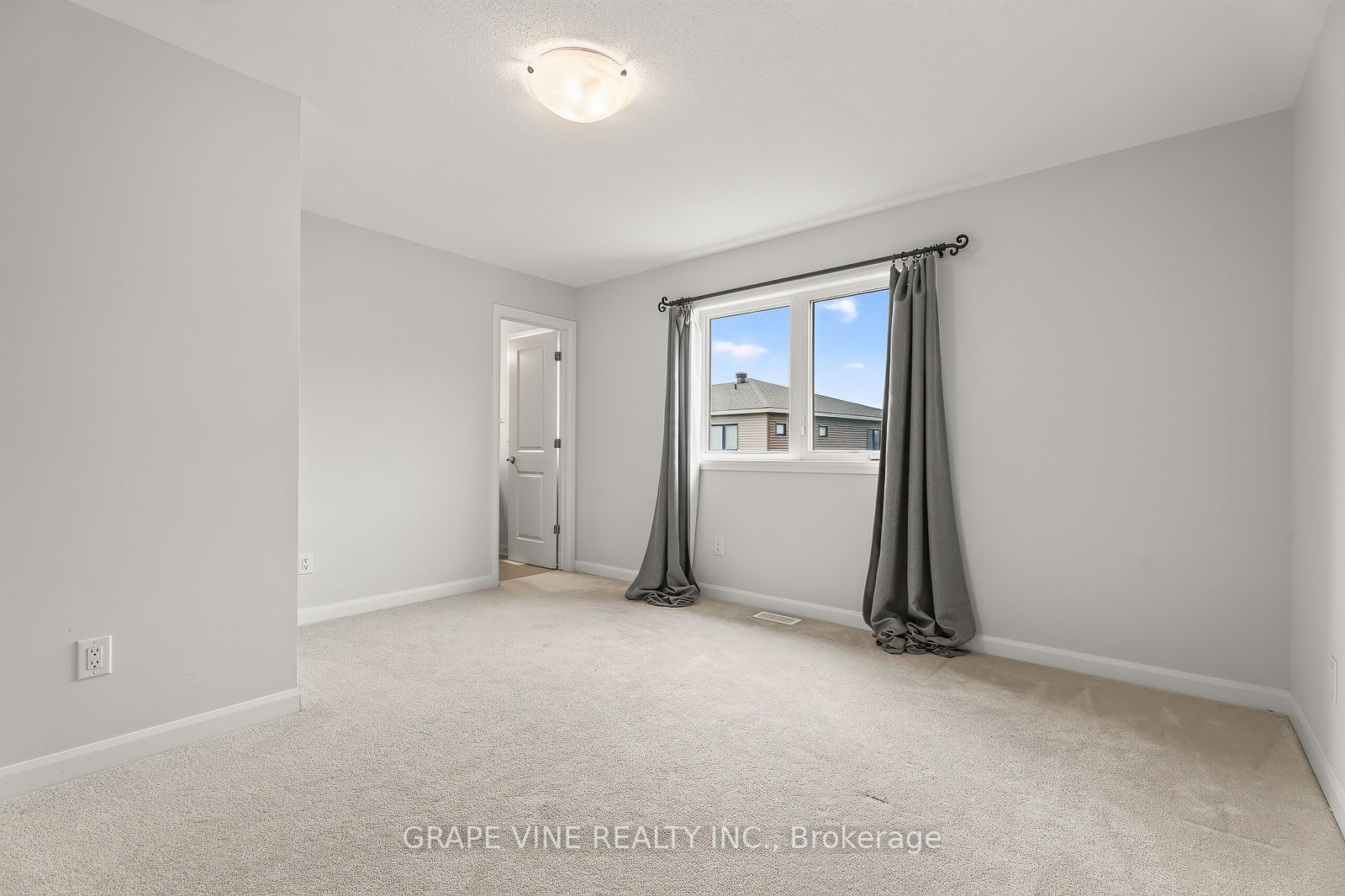 533 Winterset Road Property Photo 24