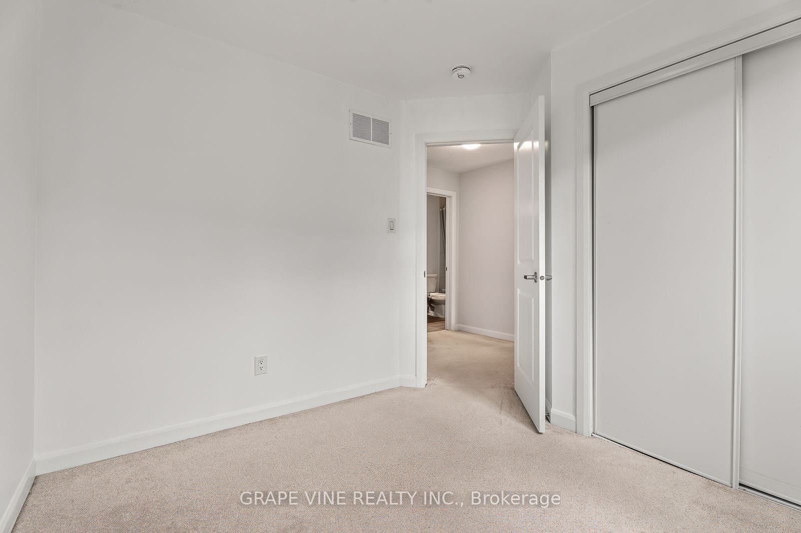 533 Winterset Road Property Photo 30