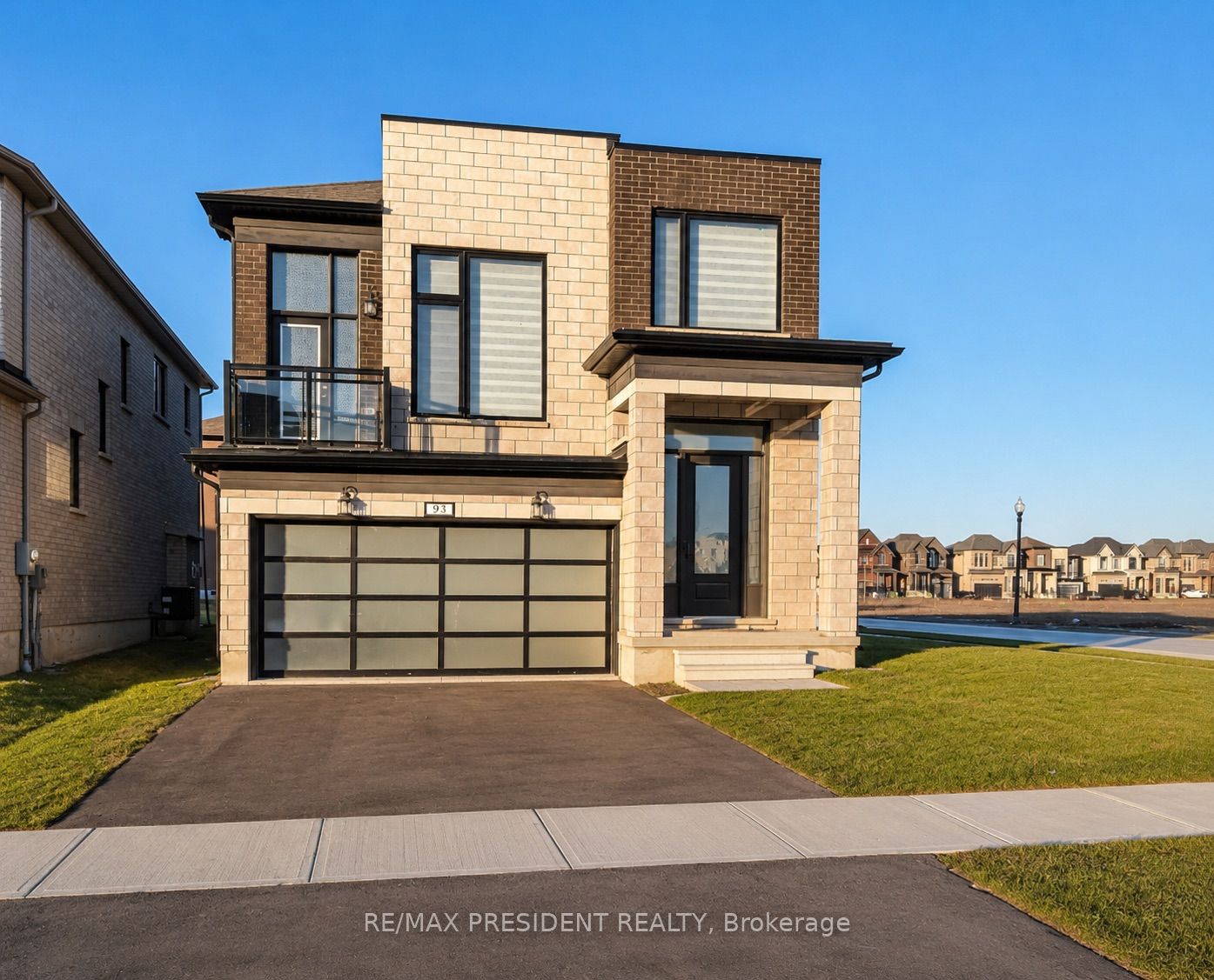 93 Mackay Drive Property Photo 1