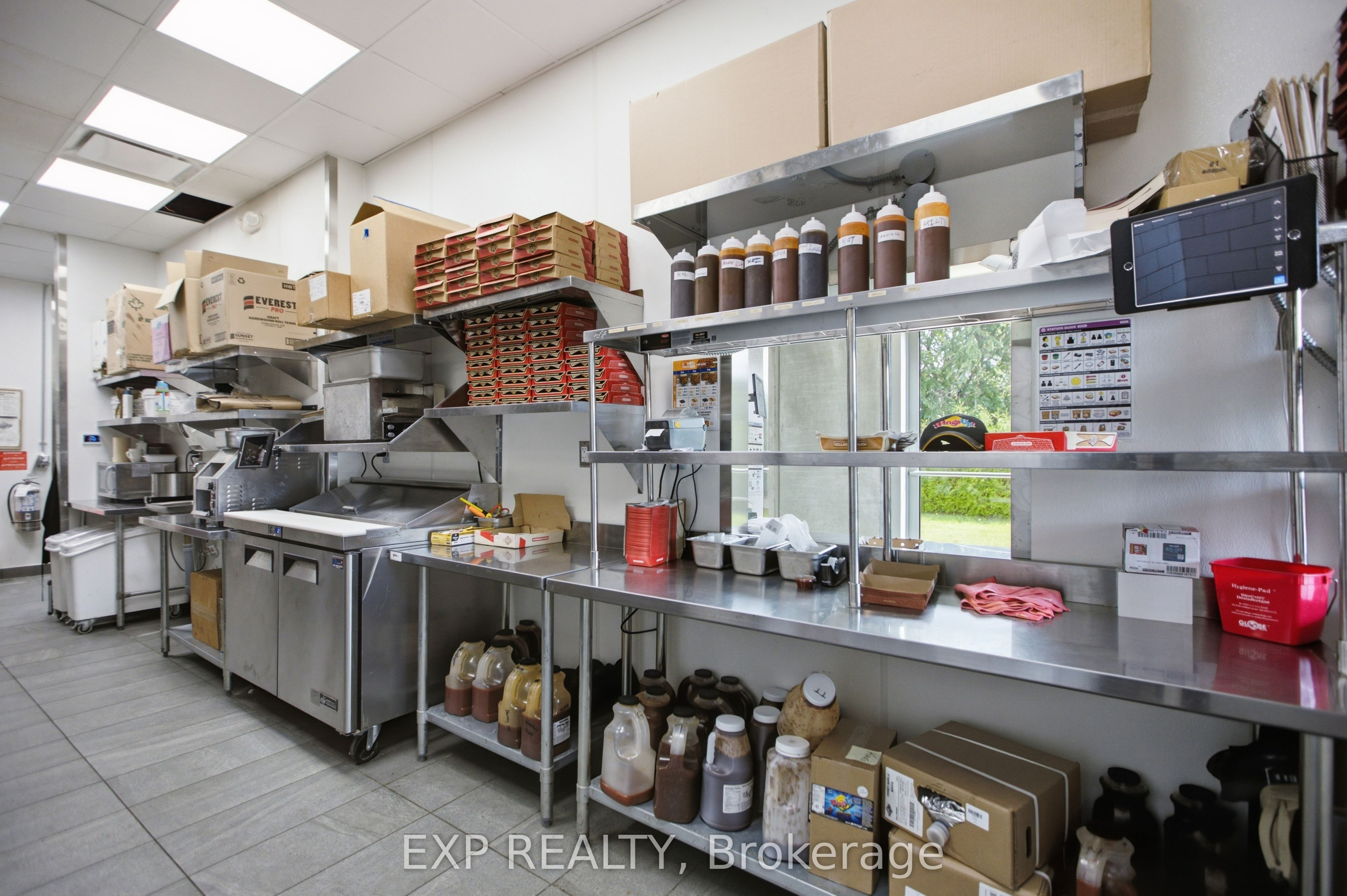 5100 Kanata Avenue Property Photo 11