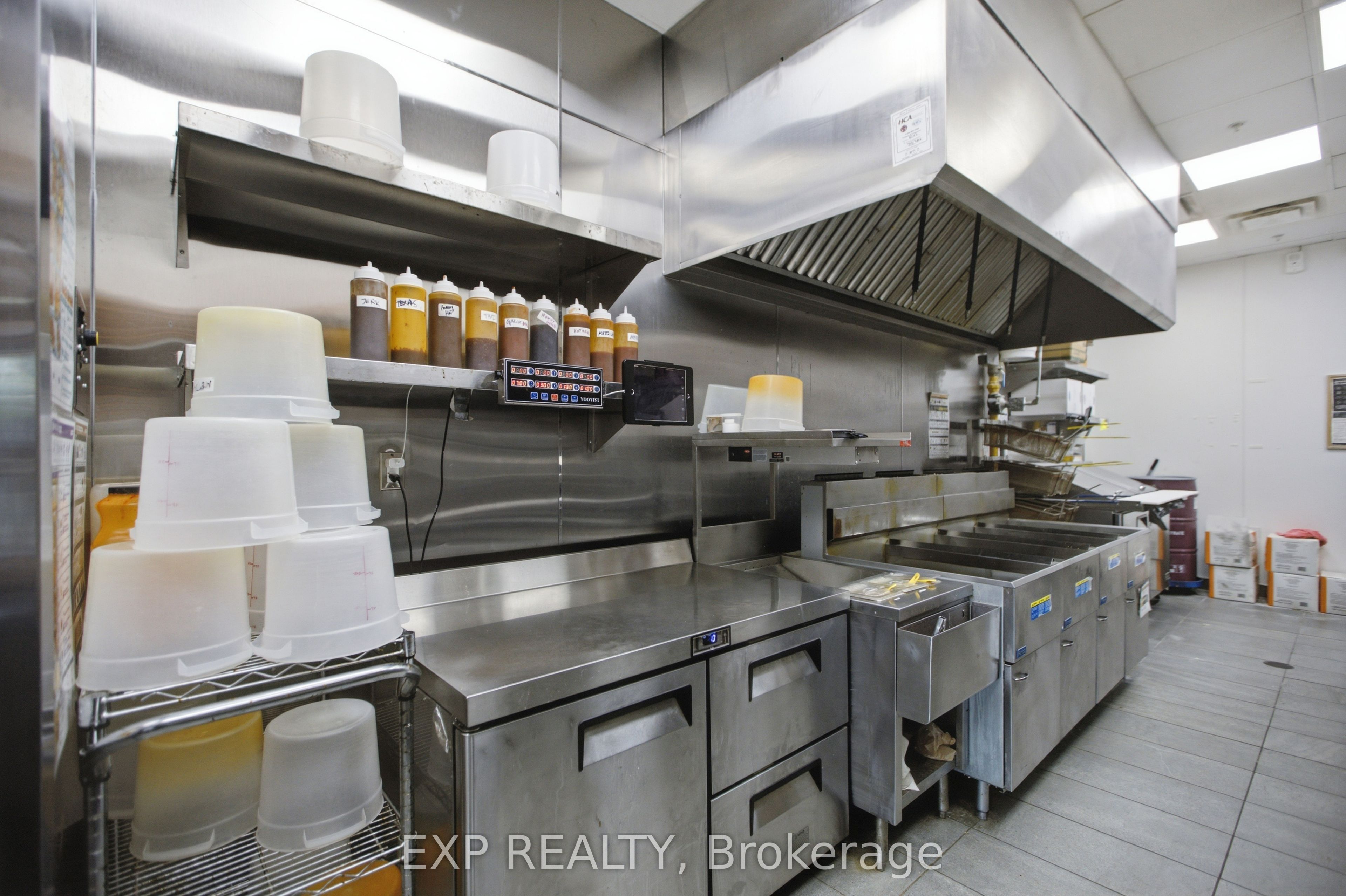 5100 Kanata Avenue Property Photo 12
