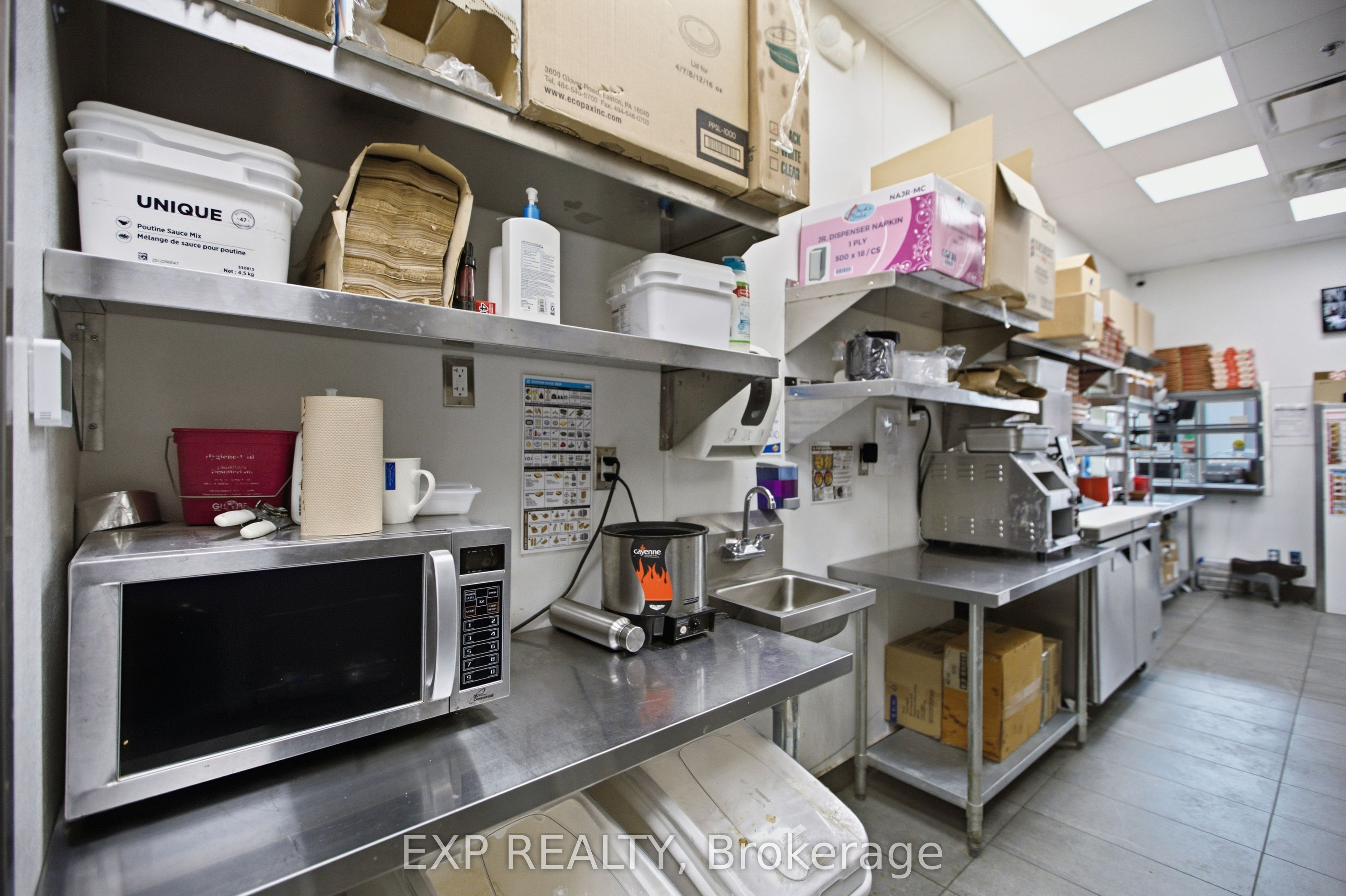5100 Kanata Avenue Property Photo 14