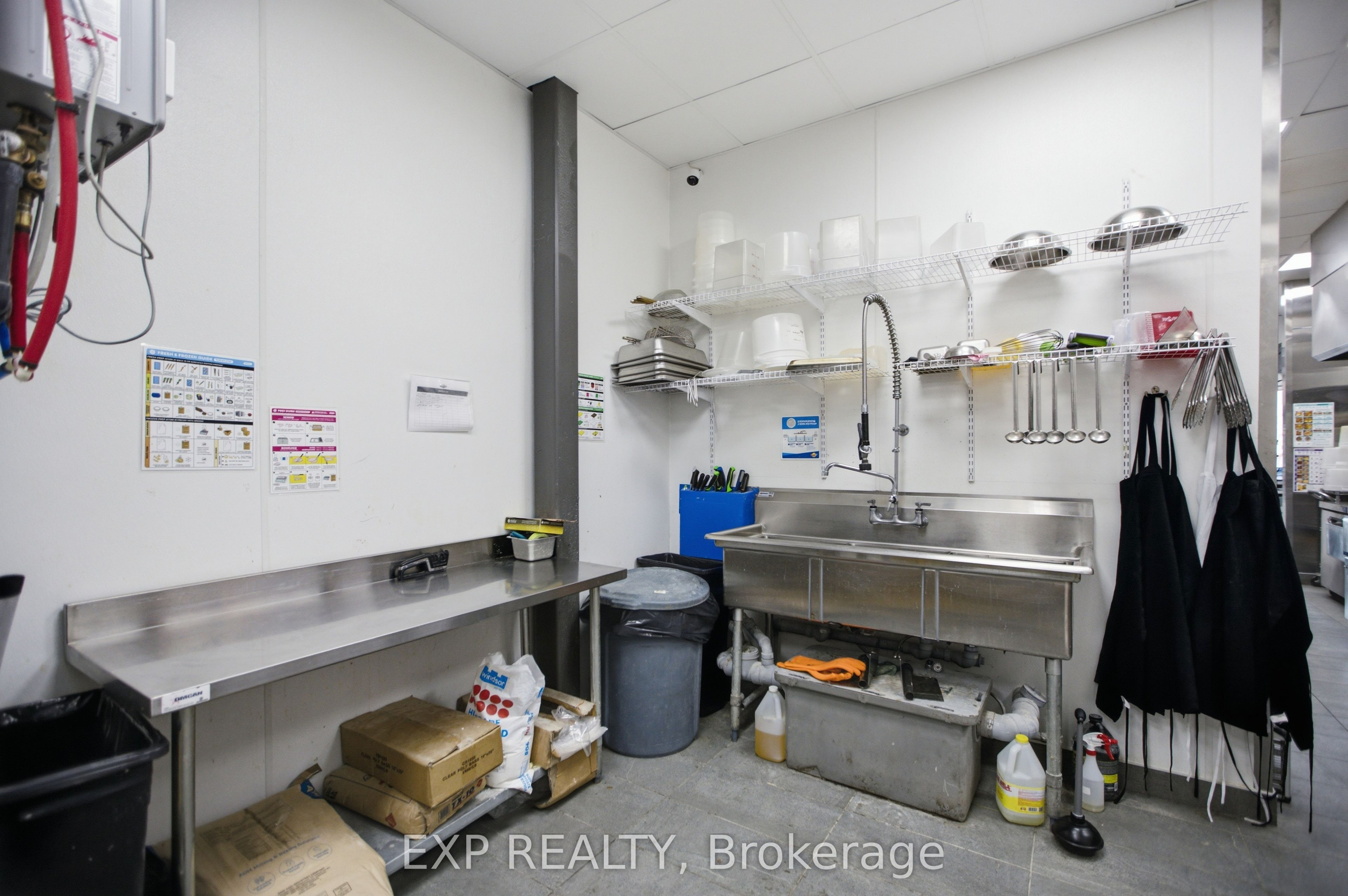 5100 Kanata Avenue Property Photo 15