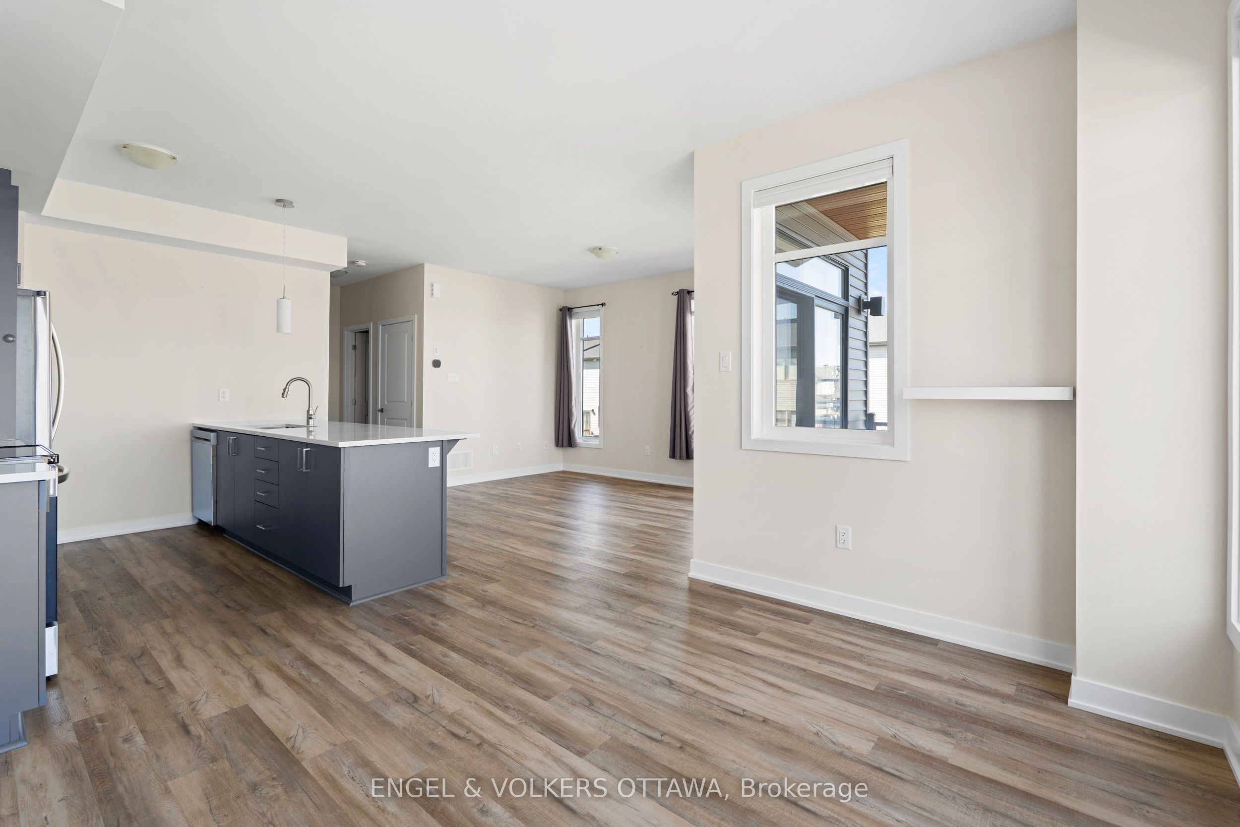 631 Corporal Private Property Photo 11