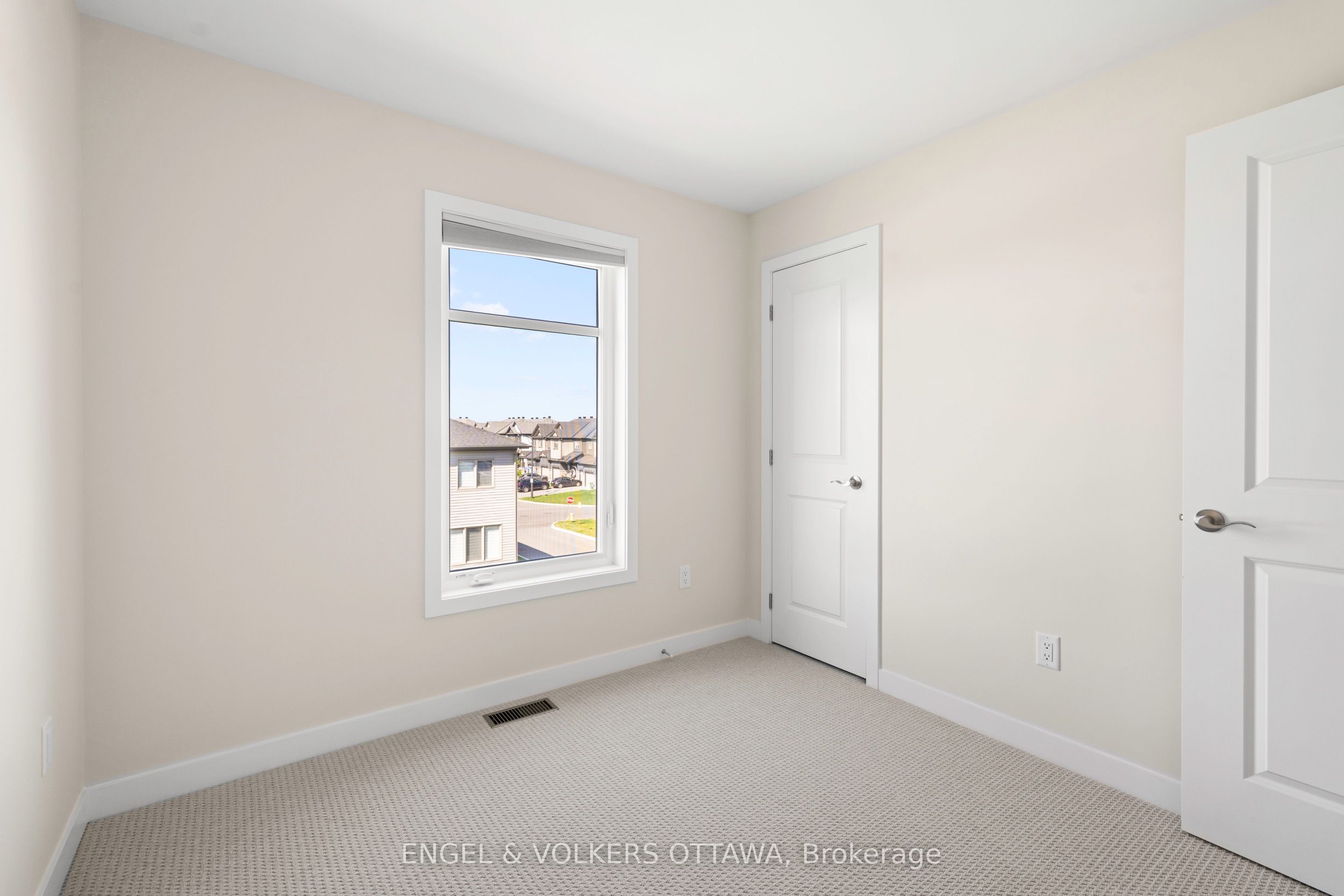 631 Corporal Private Property Photo 20