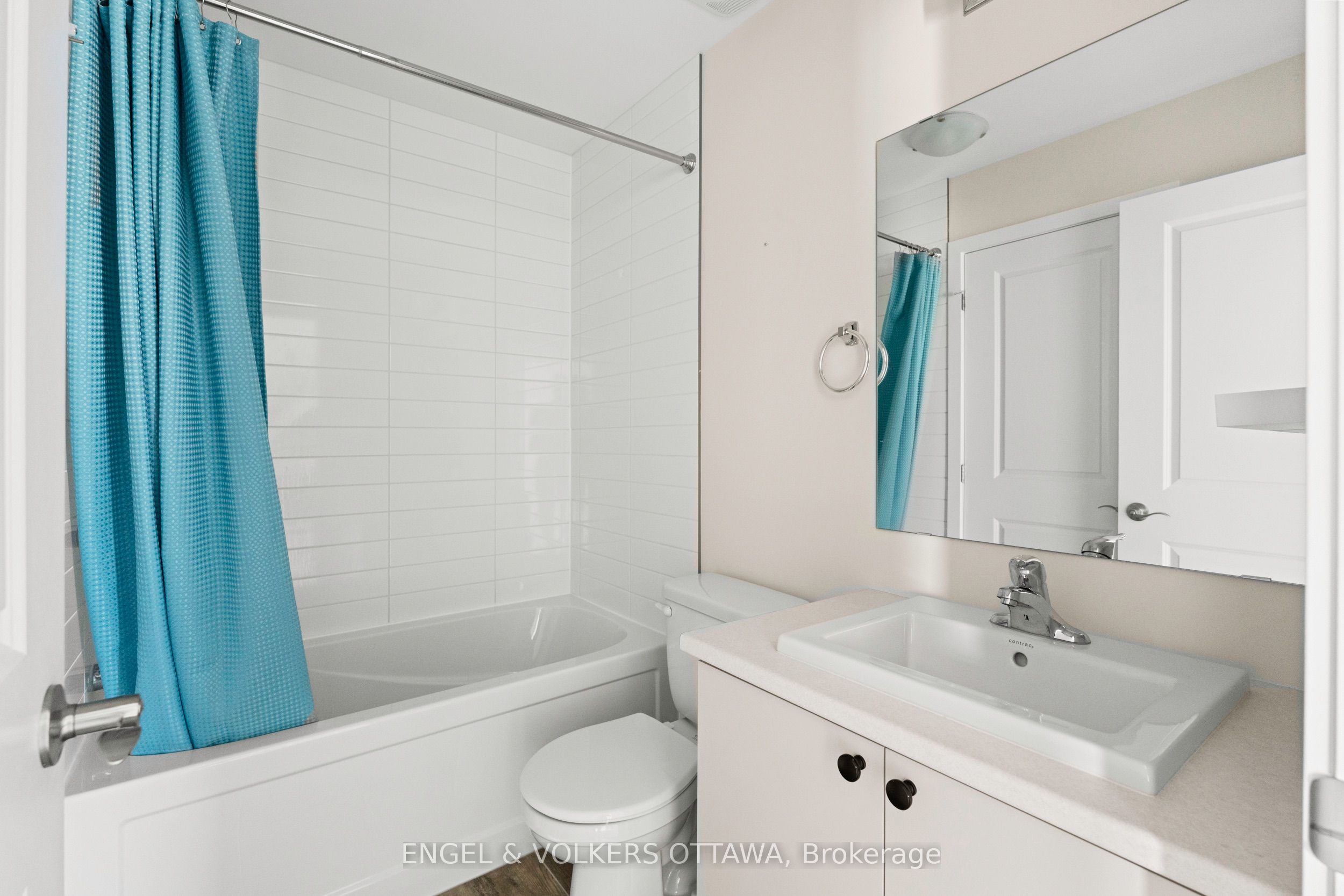 631 Corporal Private Property Photo 26
