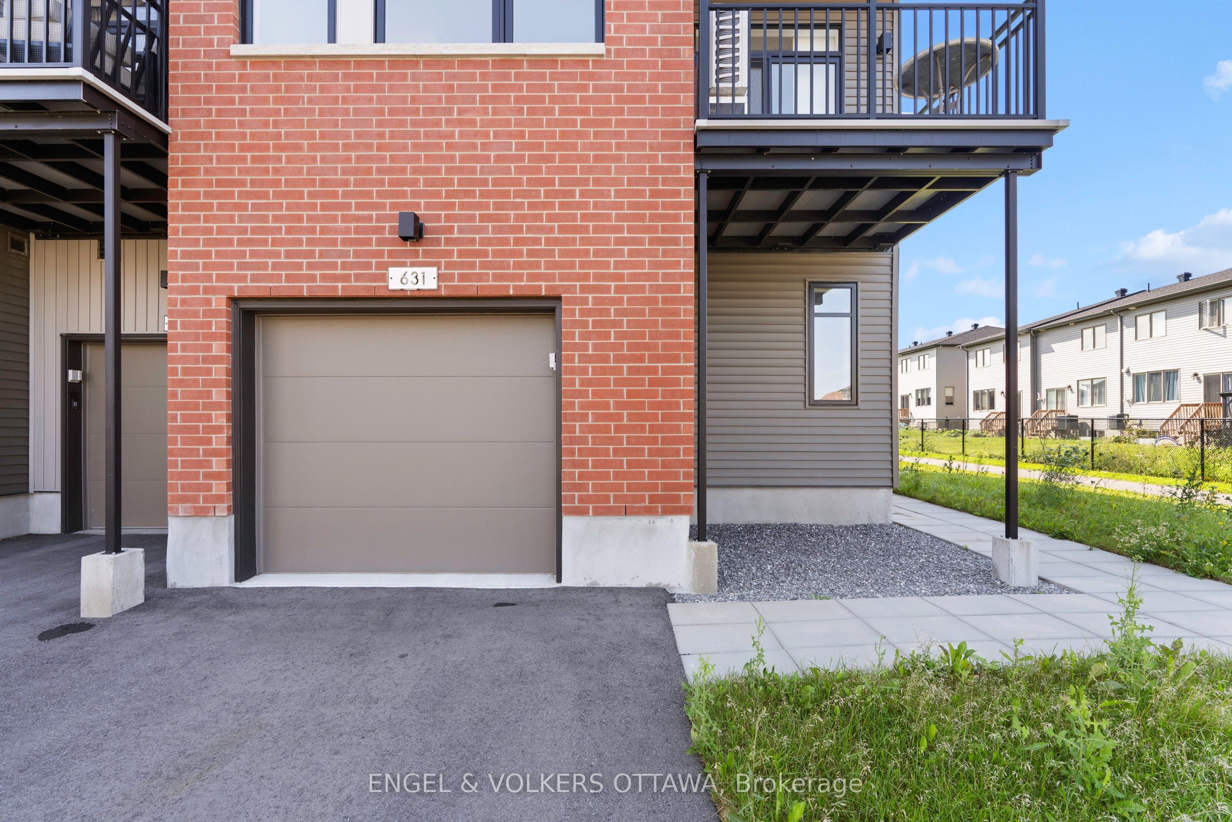 631 Corporal Private Property Photo 30