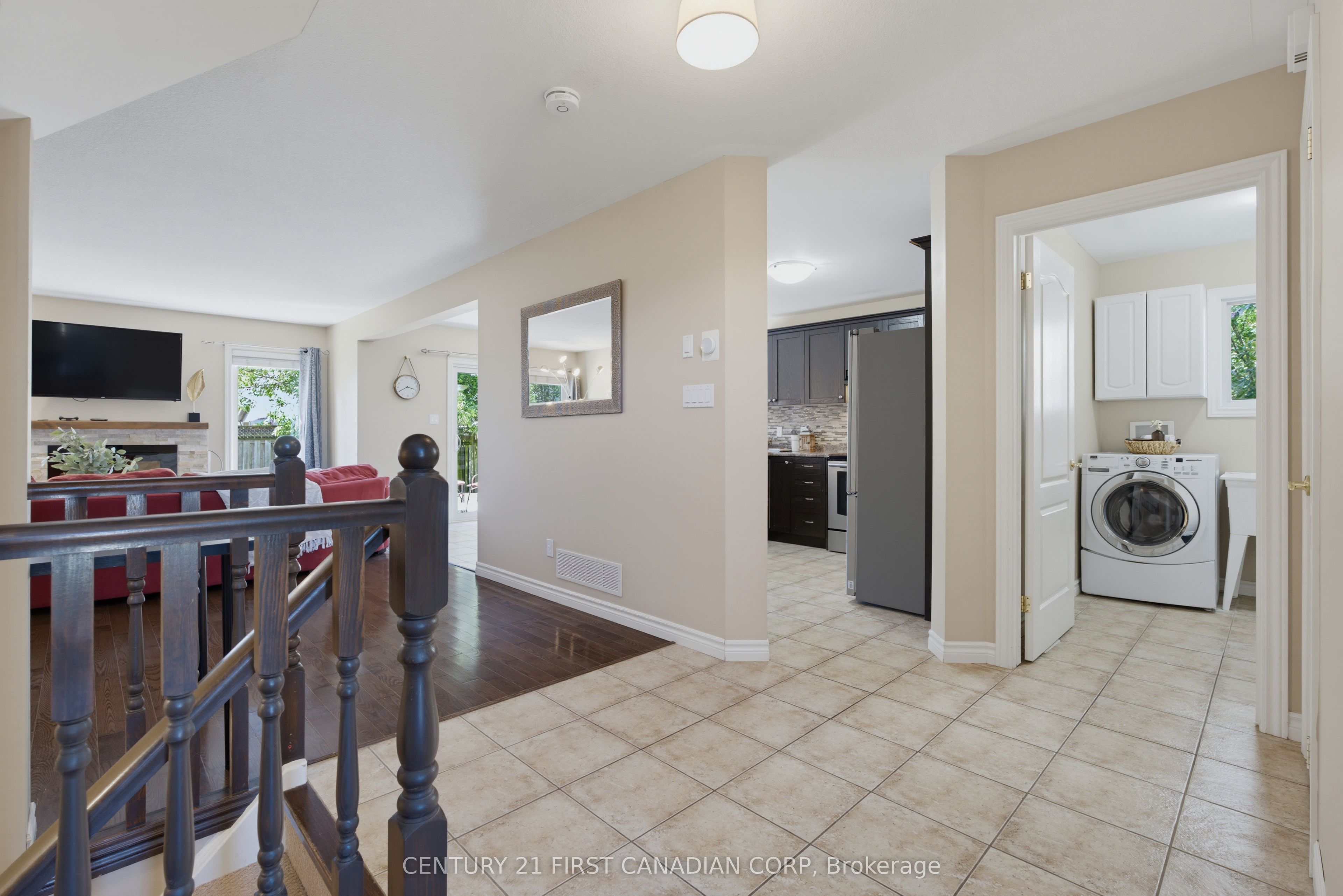1197 Smither Road Property Photo 6