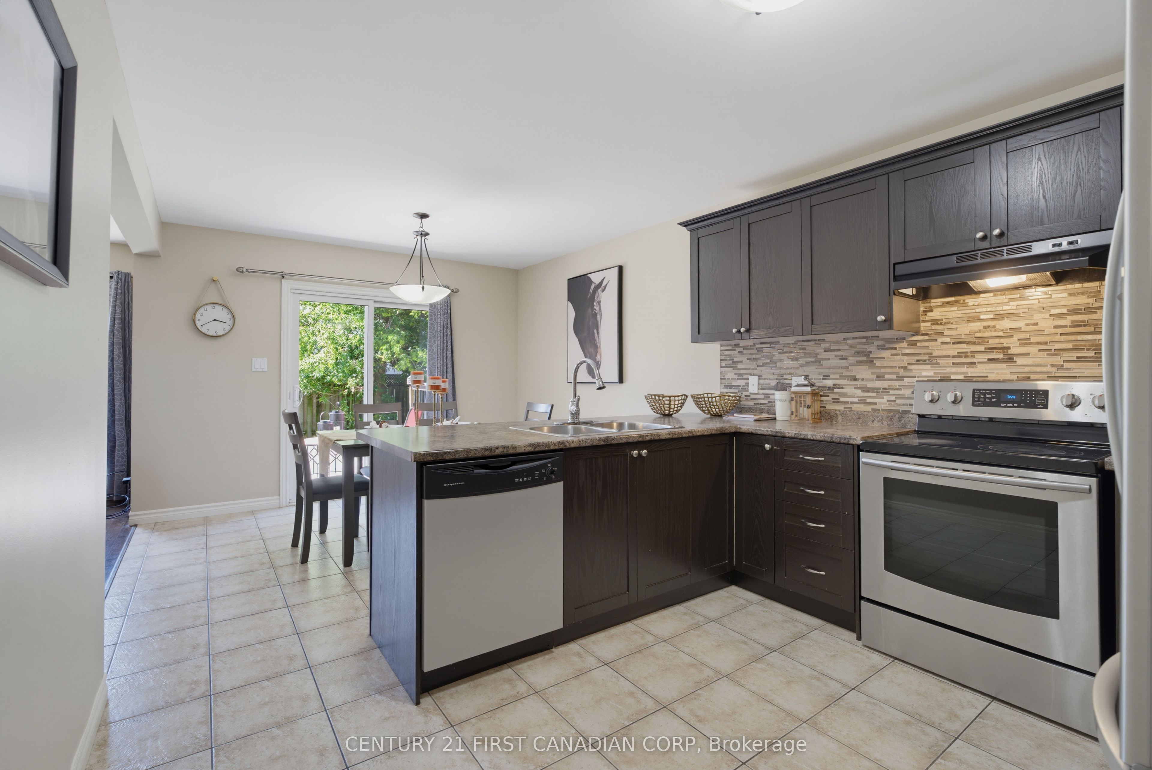 1197 Smither Road Property Photo 13