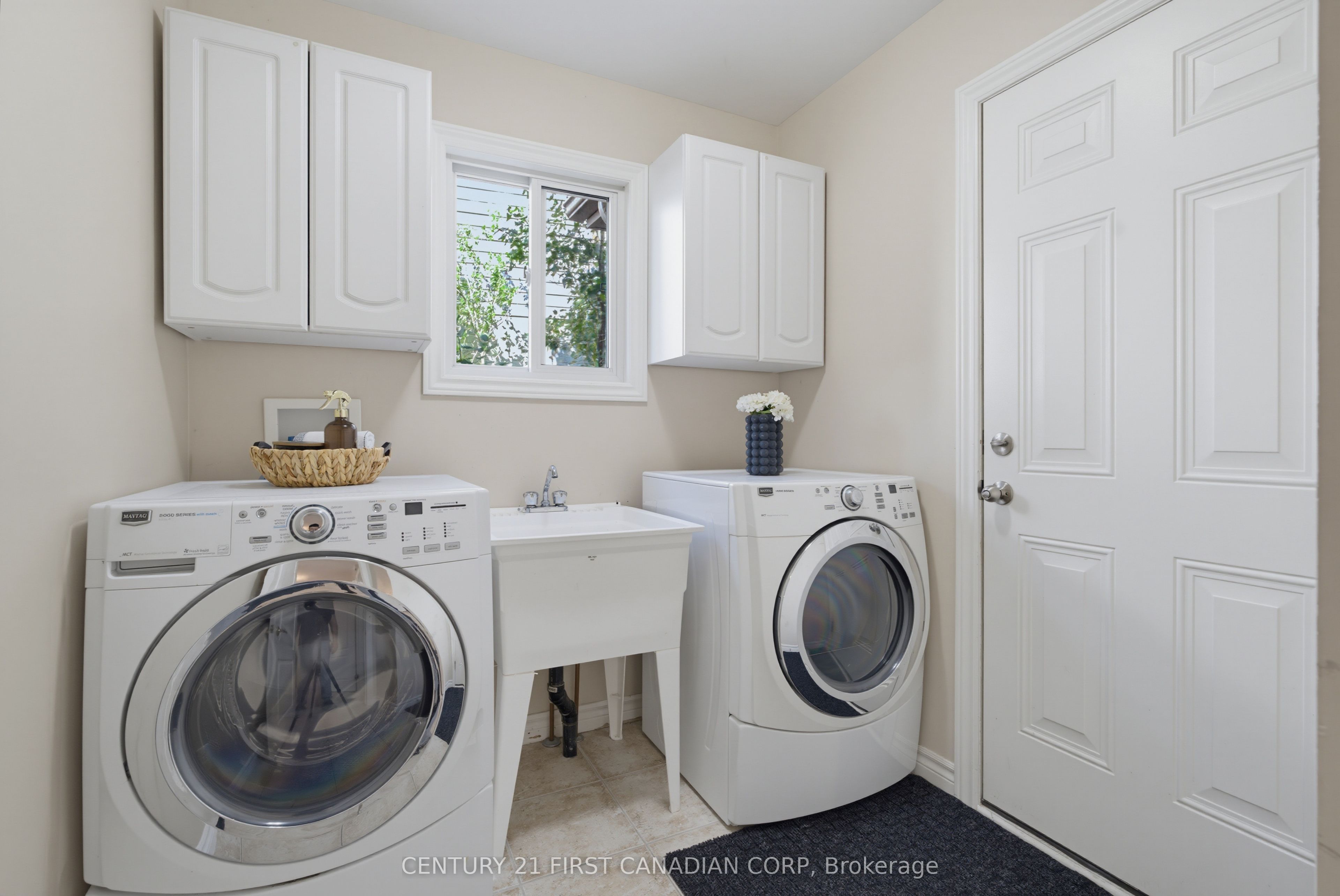 1197 Smither Road Property Photo 17