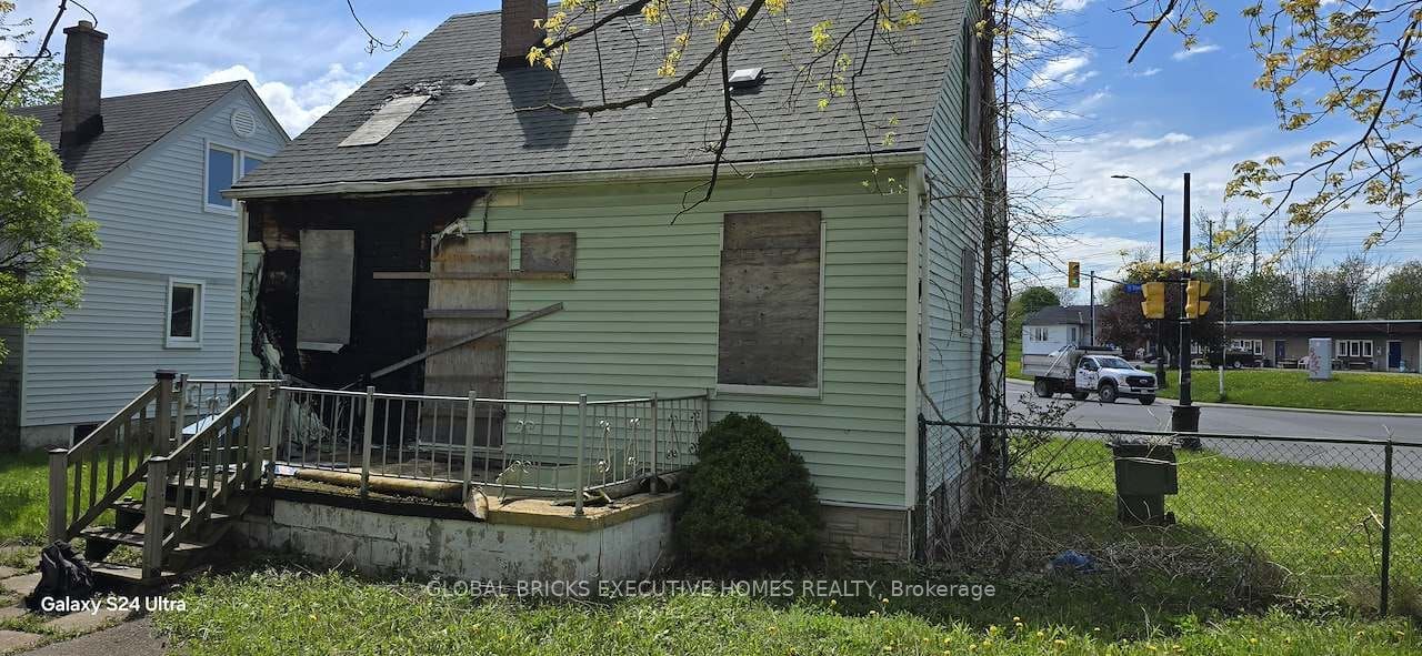 5168 Stanley Avenue Property Photo 5