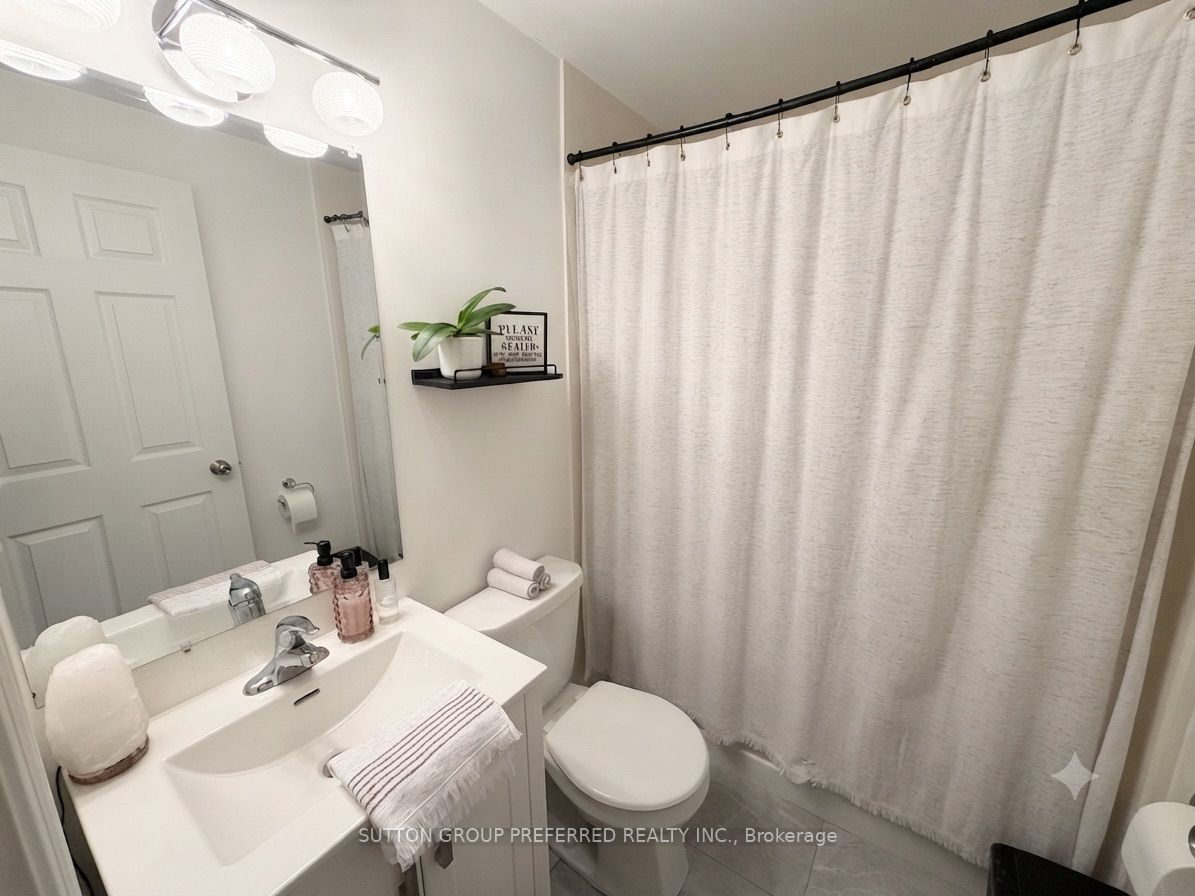 825 Dundalk Drive 27 Property Photo 13