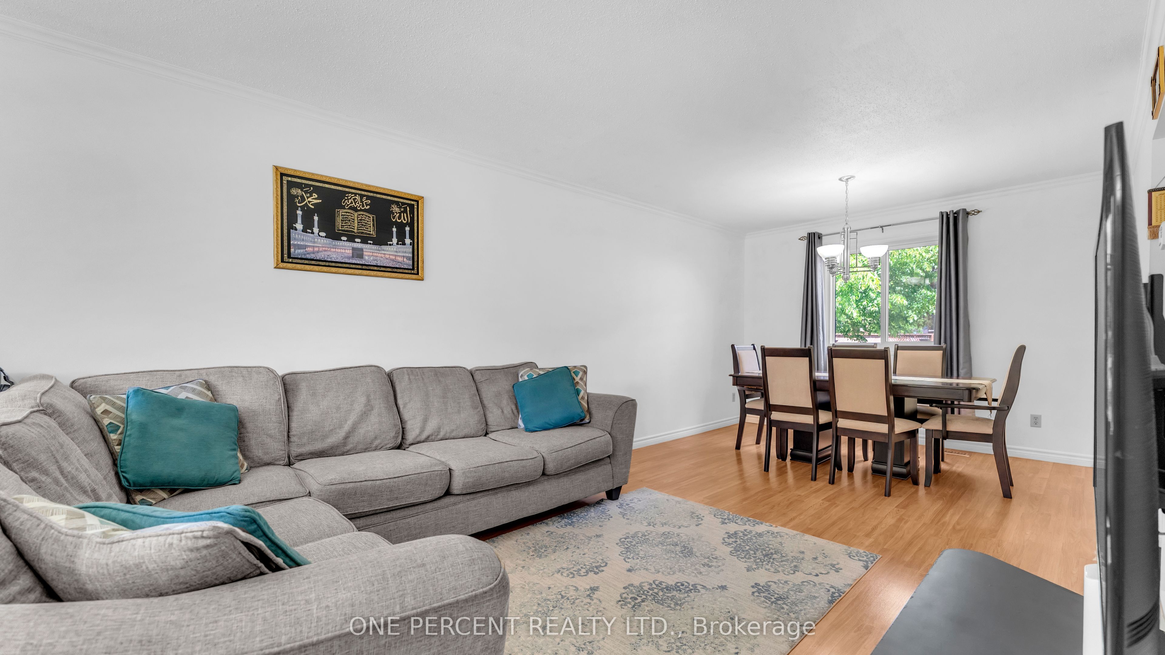 1 Cheswick Circle Property Photo 4