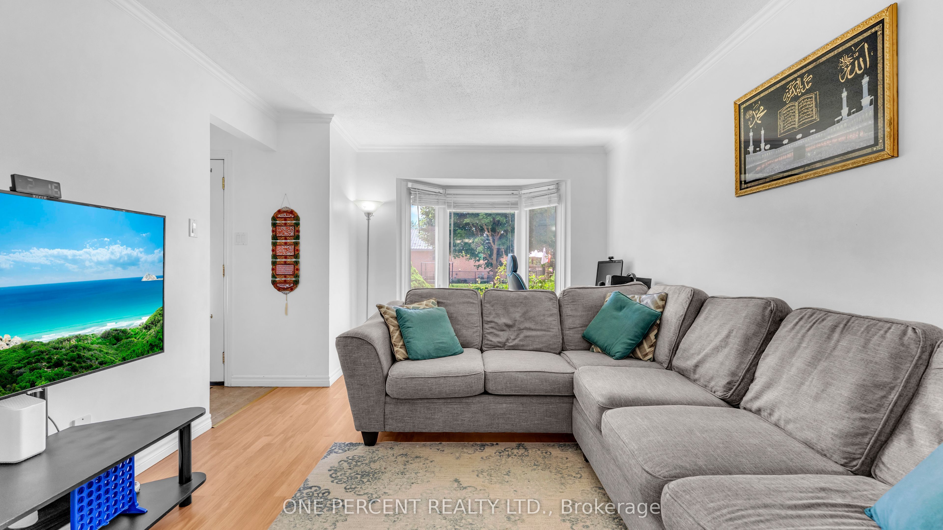 1 Cheswick Circle Property Photo 5