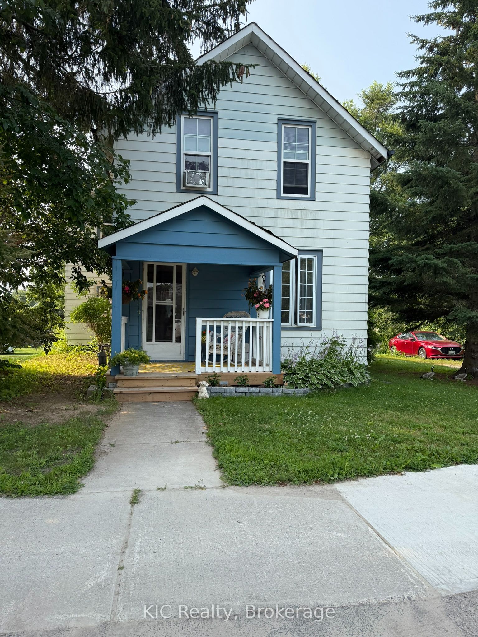 48 George Street E Property Photo 1