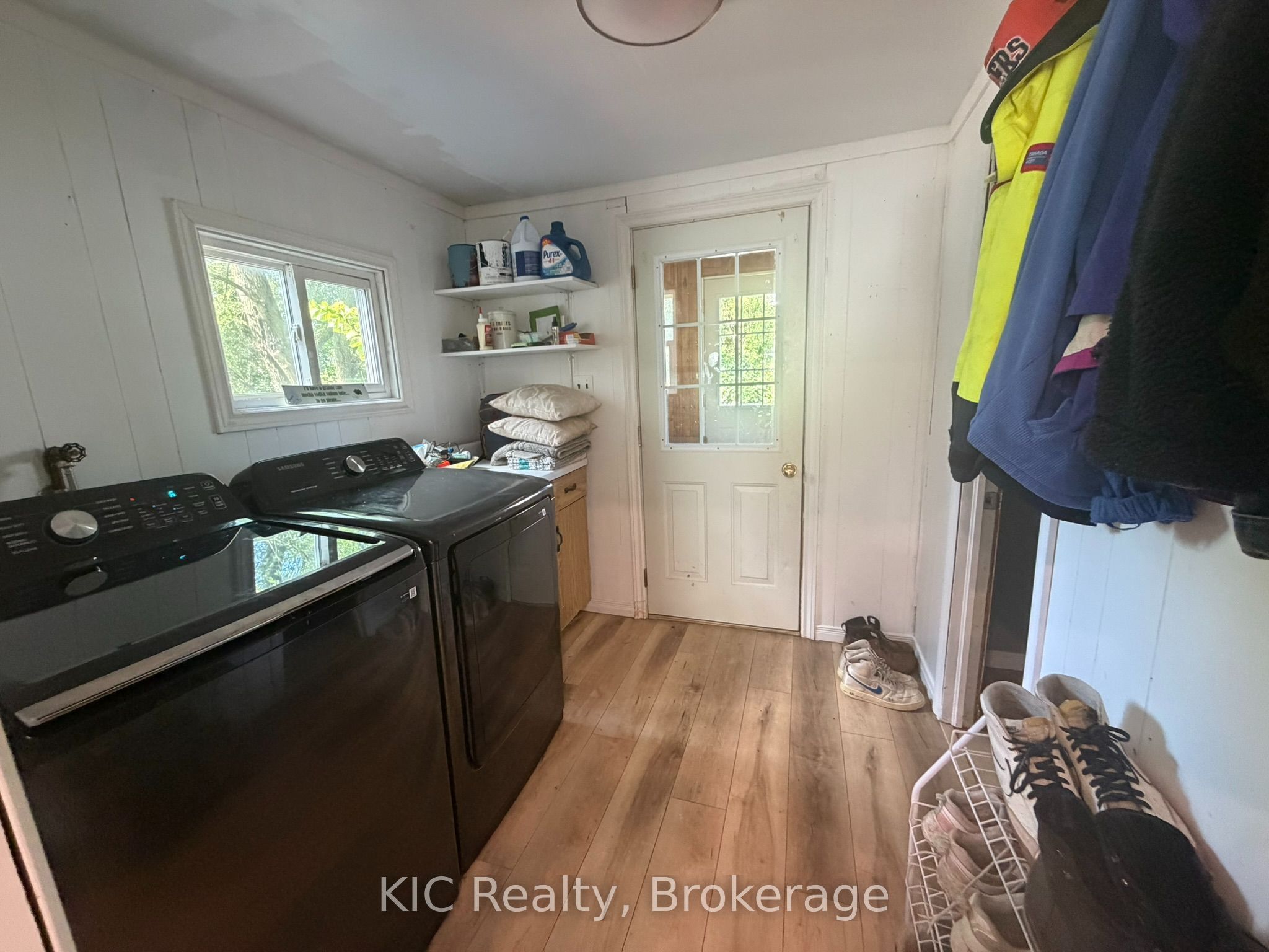 48 George Street E Property Photo 5