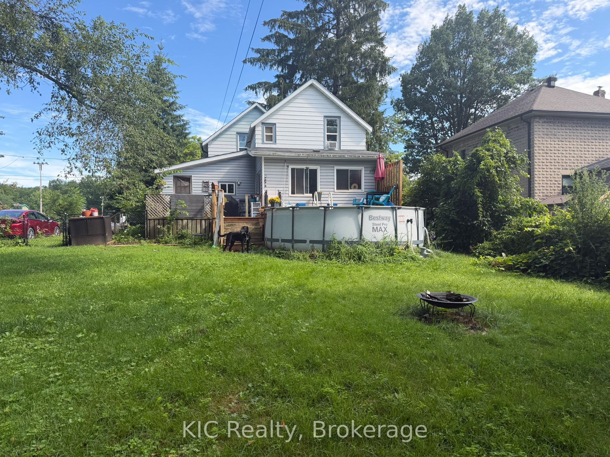 48 George Street E Property Photo 10
