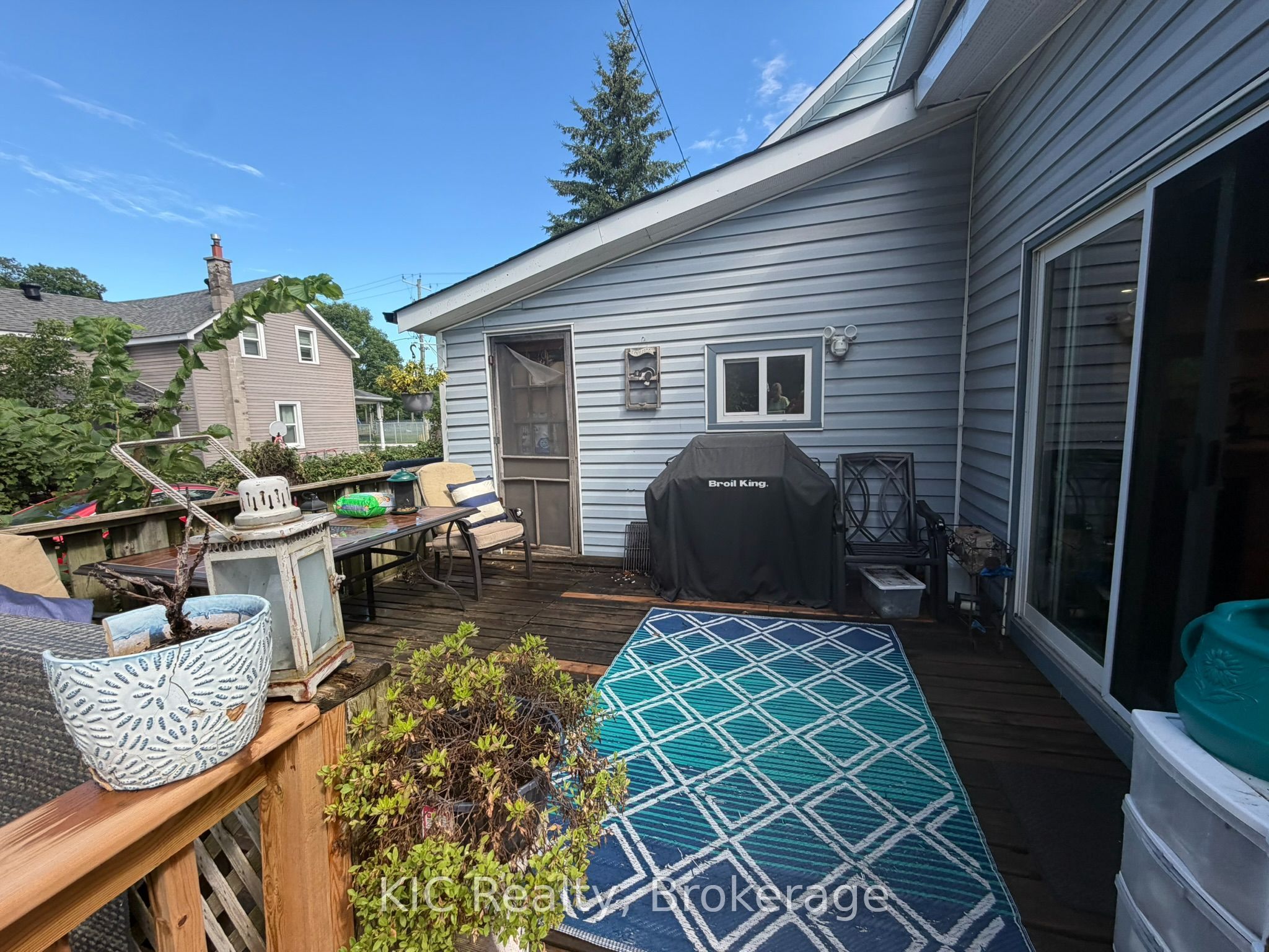 48 George Street E Property Photo 12