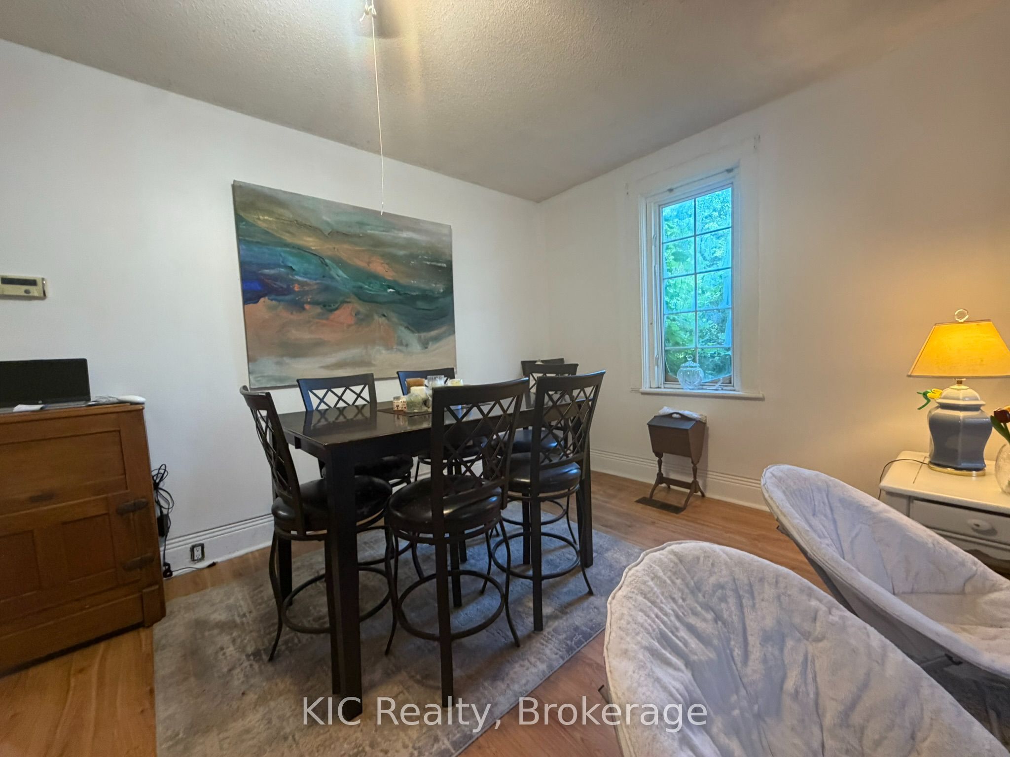 48 George Street E Property Photo 18