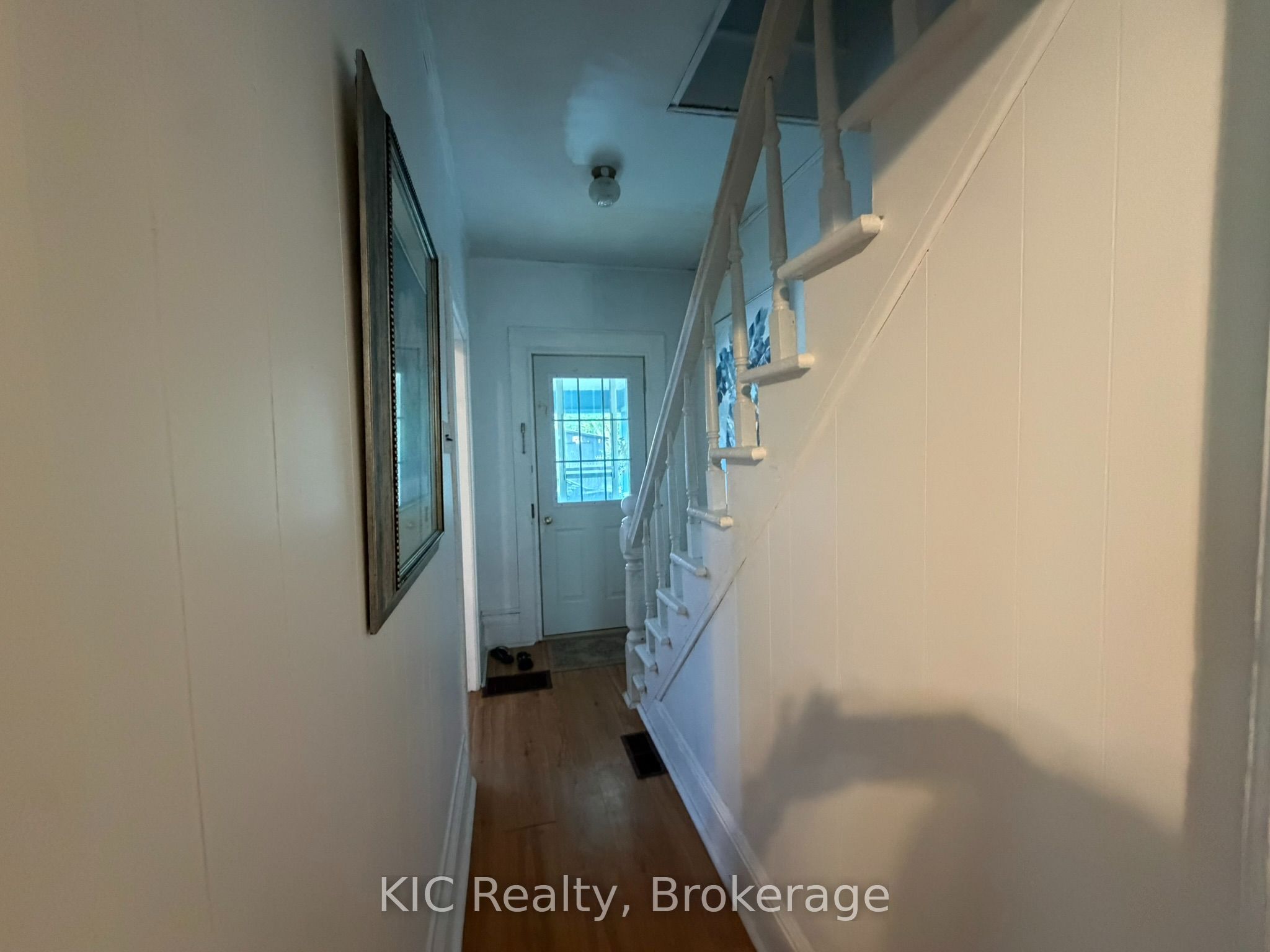48 George Street E Property Photo 19