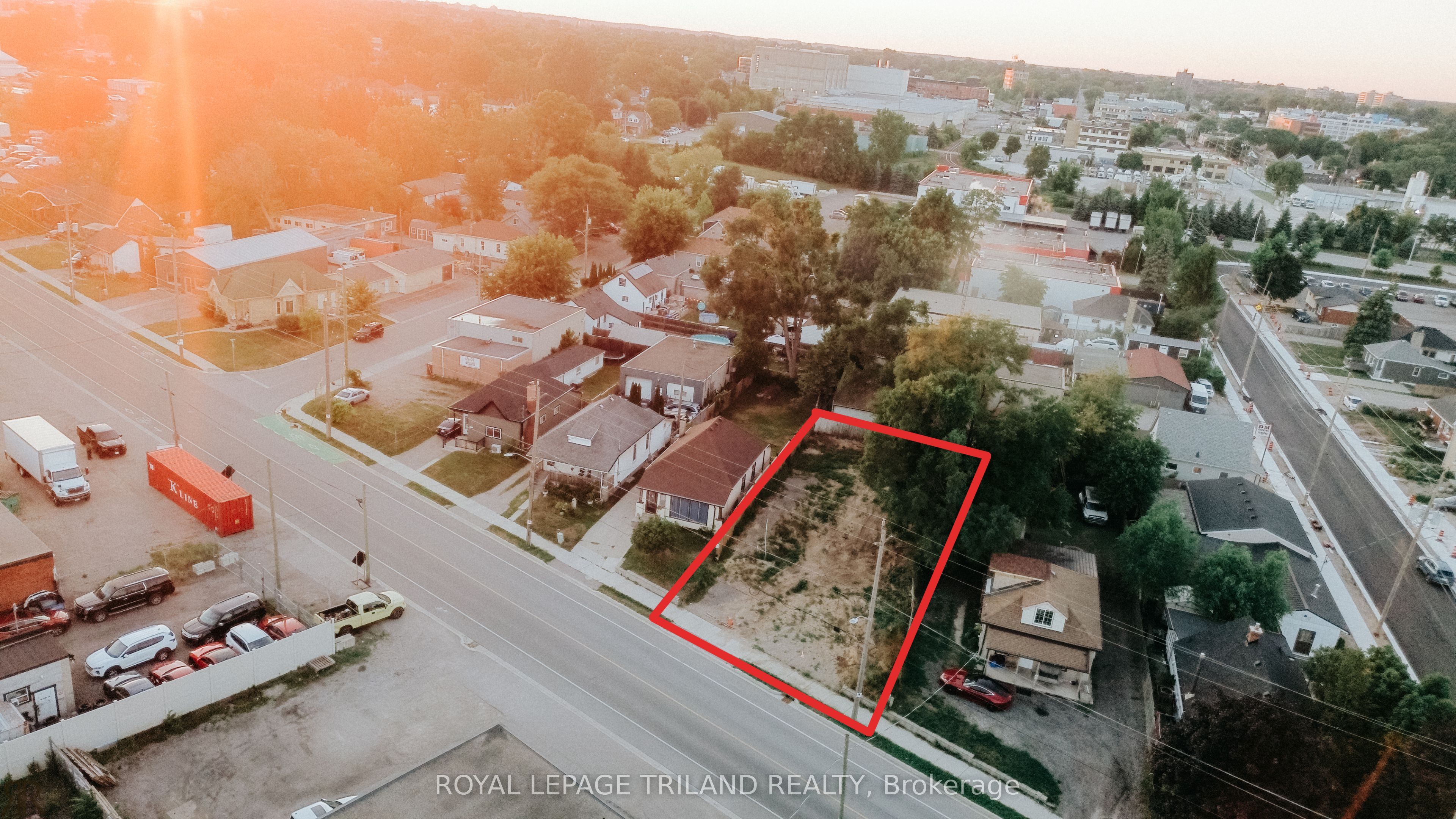 1132 Brydges Street Property Photo 6