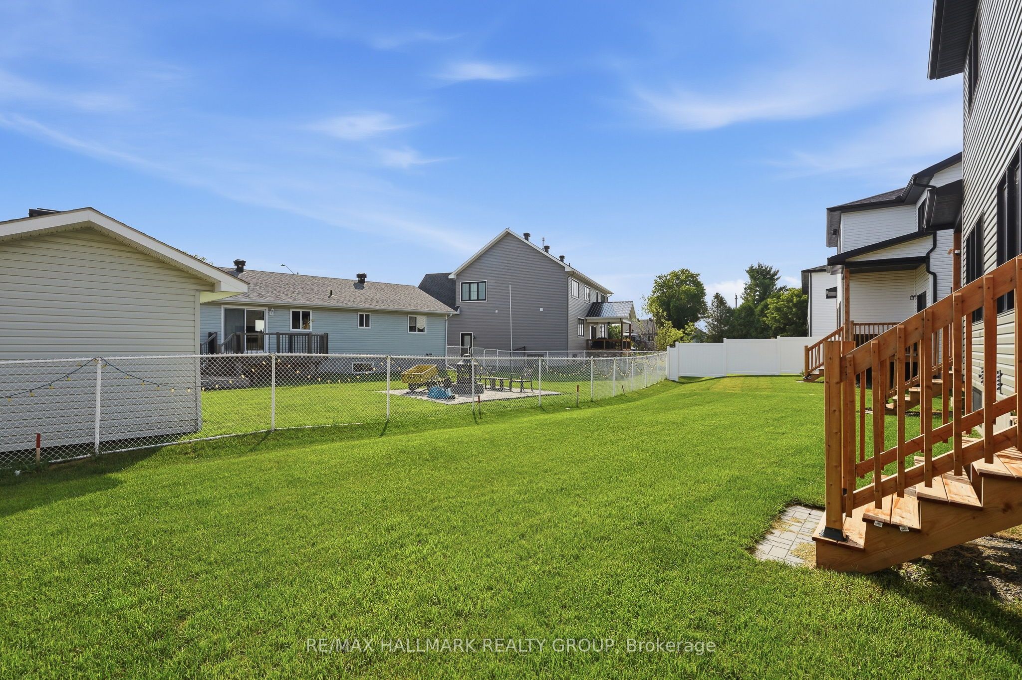 146 Elizabeth Drive Property Photo 4