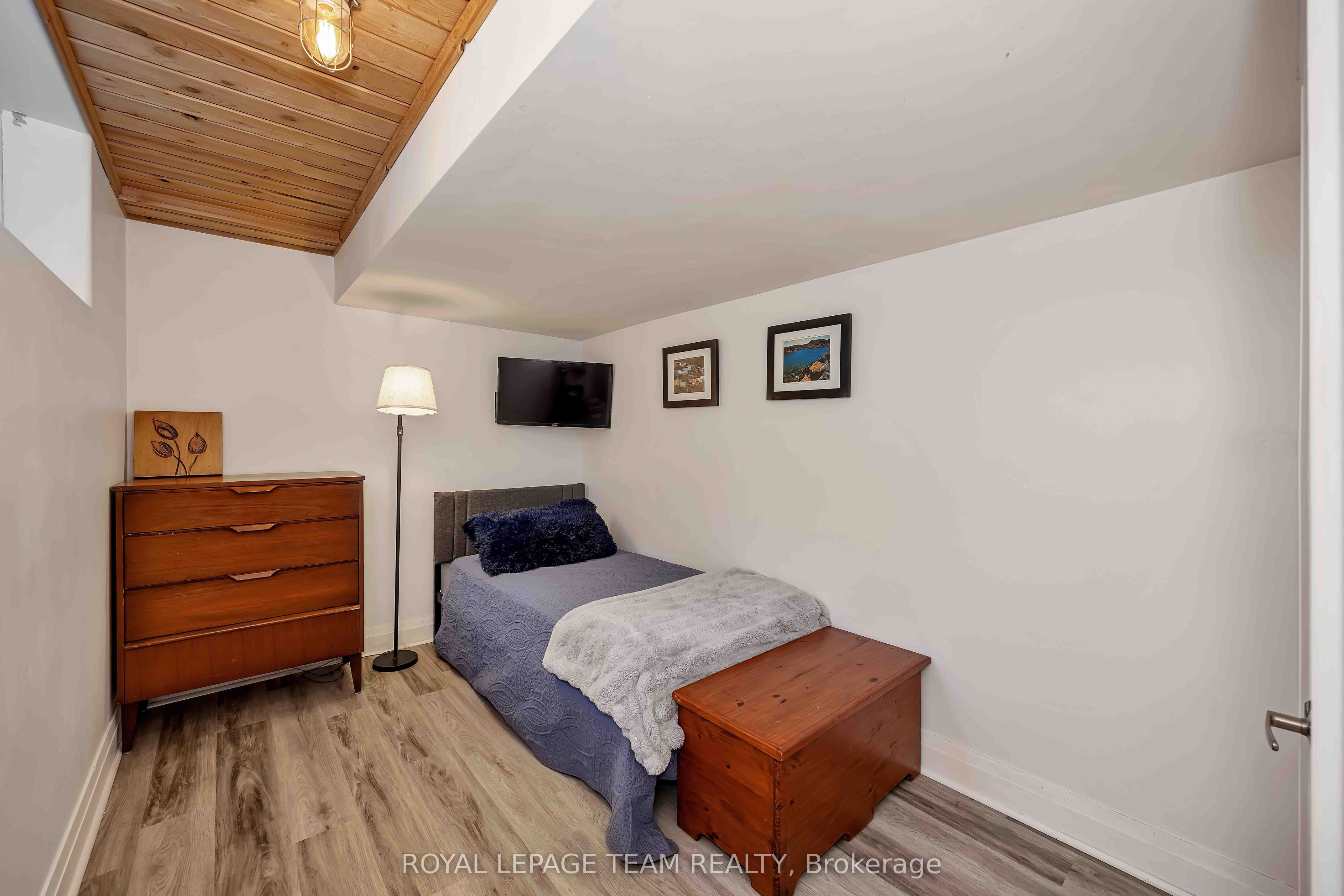 22 Centre Street Property Photo 38