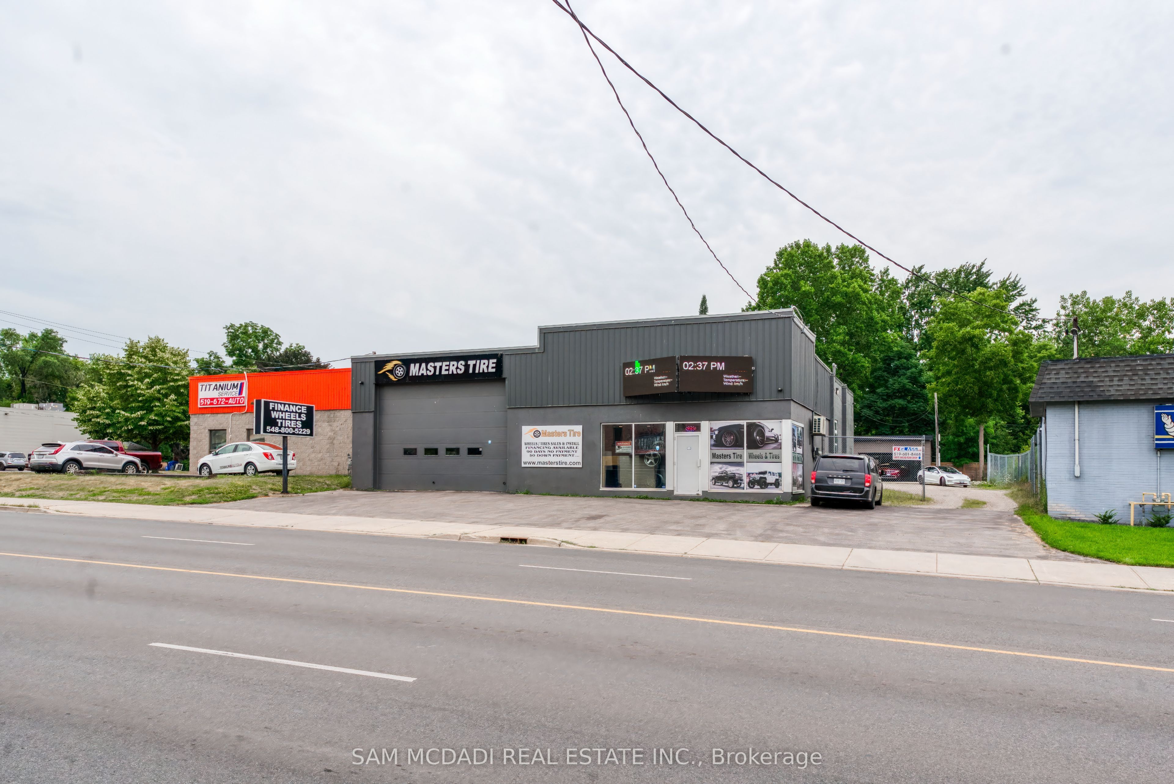 205 Wharncliffe Road S Property Photo 7