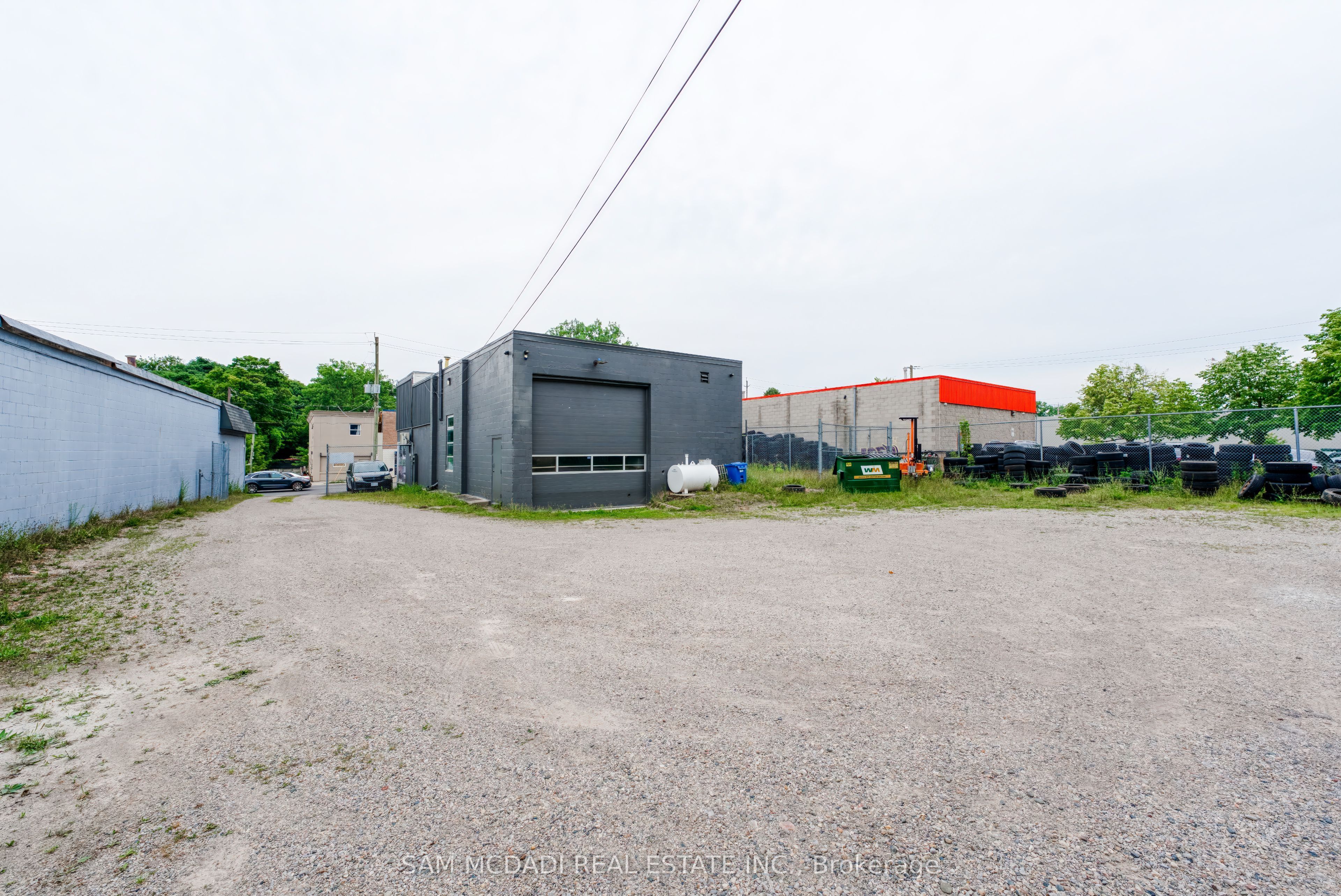 205 Wharncliffe Road S Property Photo 32