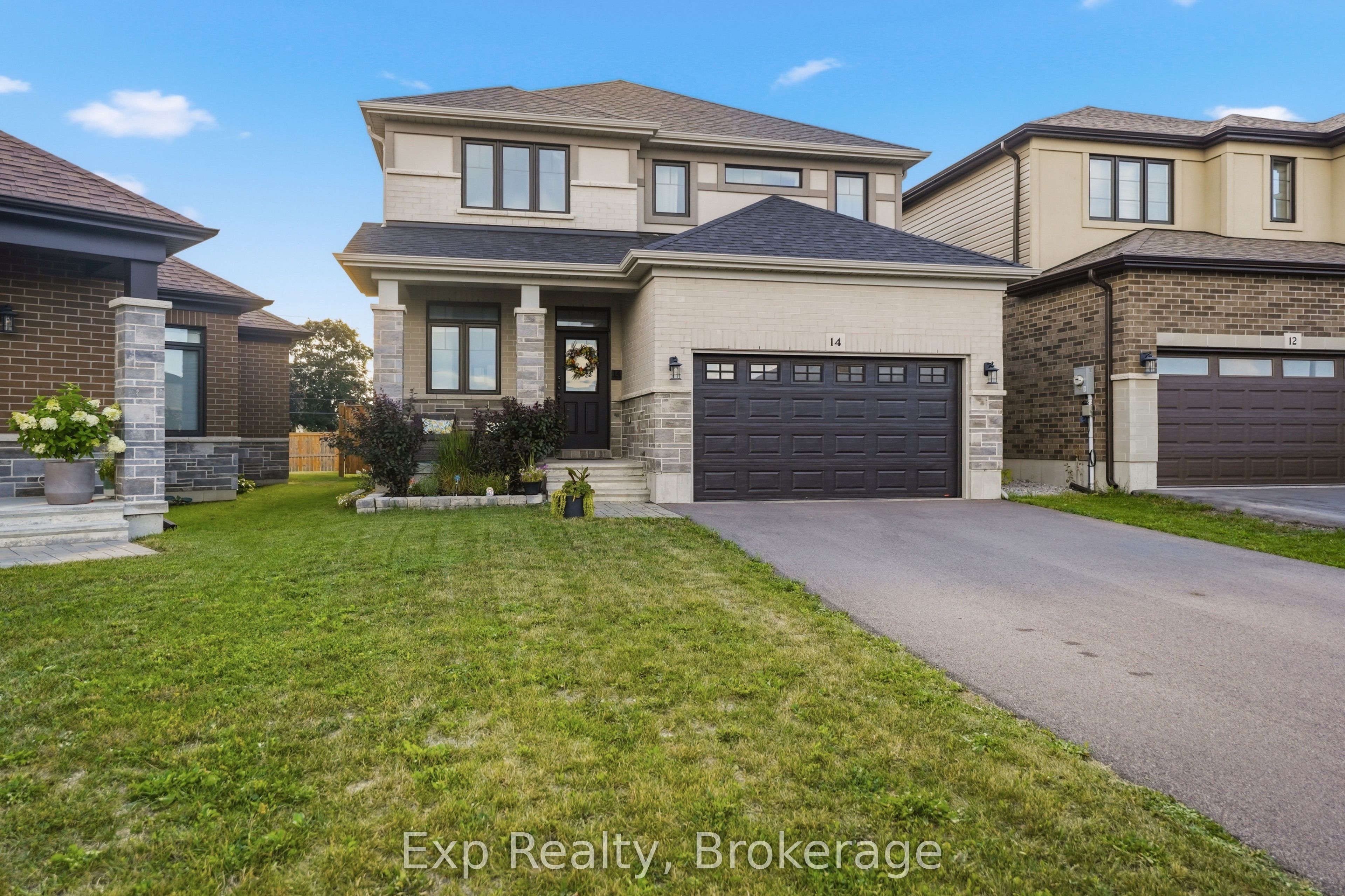 14 Athabaska Drive Property Photo 2
