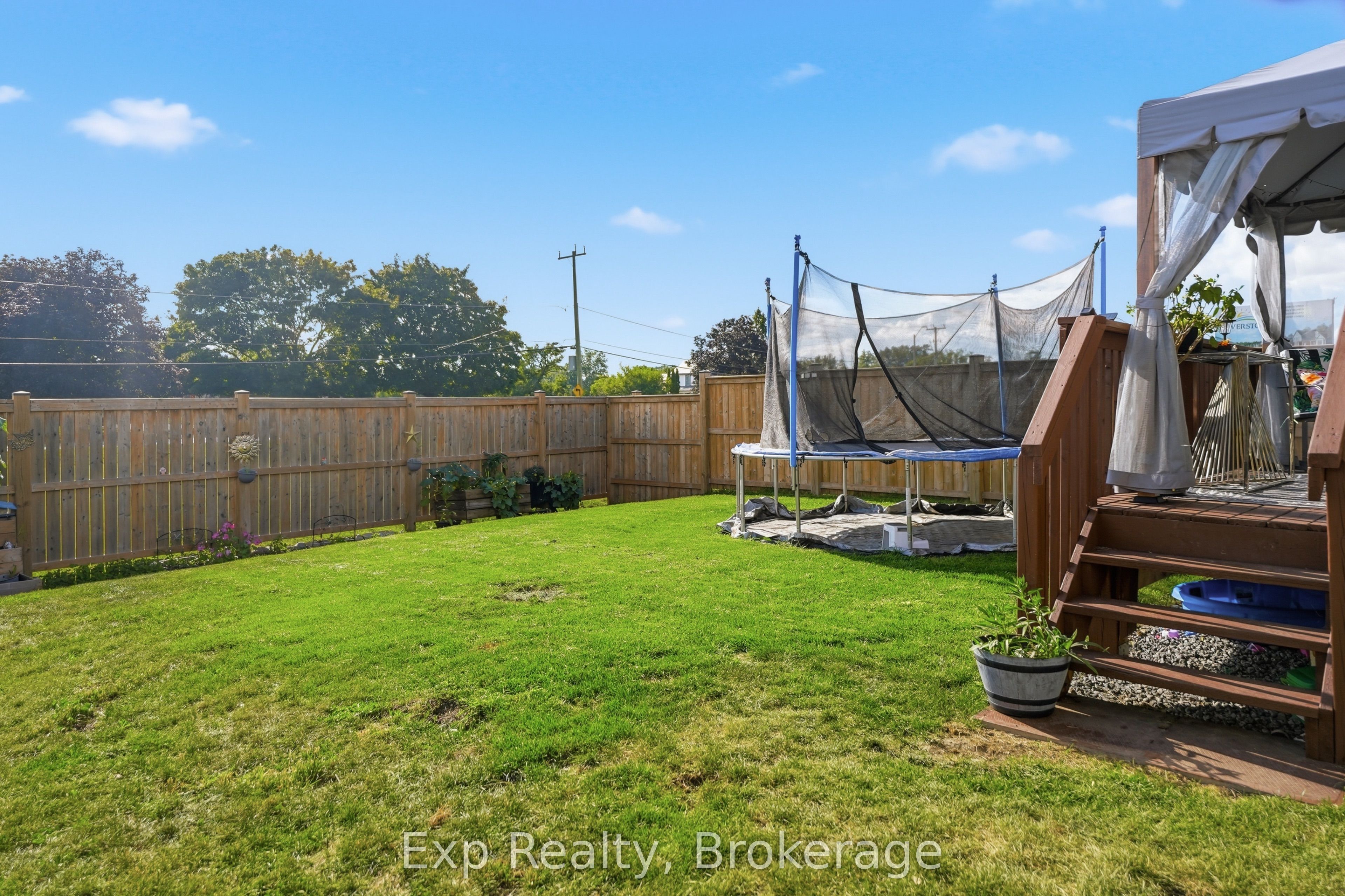 14 Athabaska Drive Property Photo 42