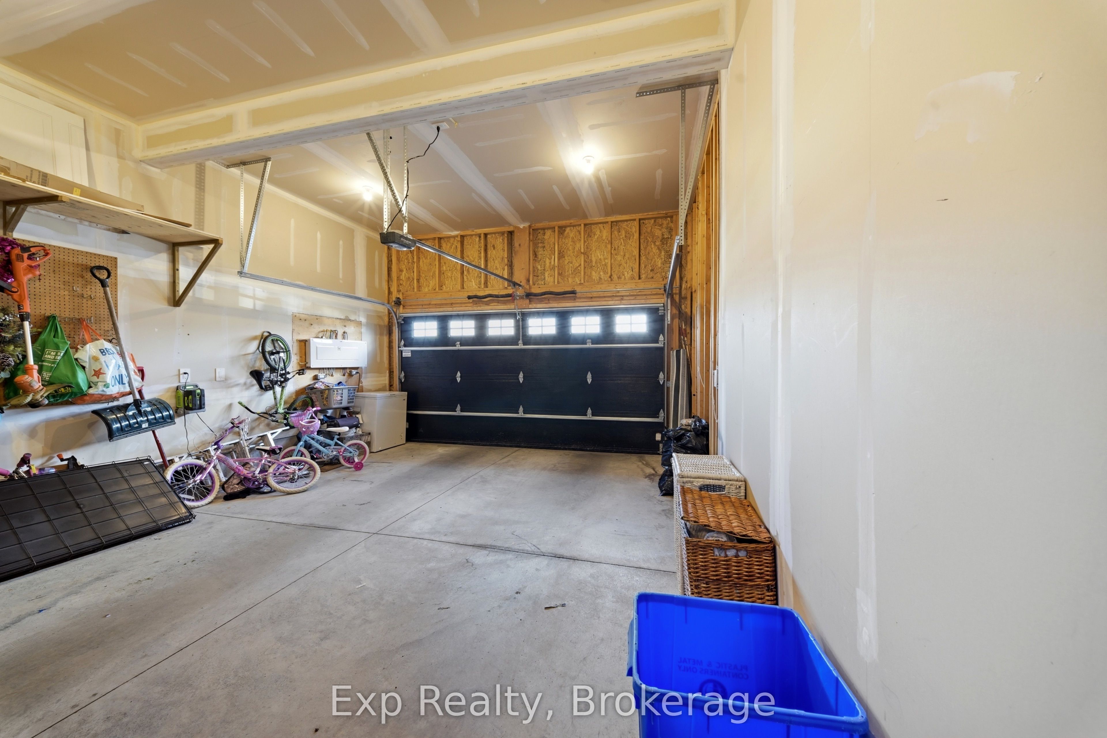 14 Athabaska Drive Property Photo 47