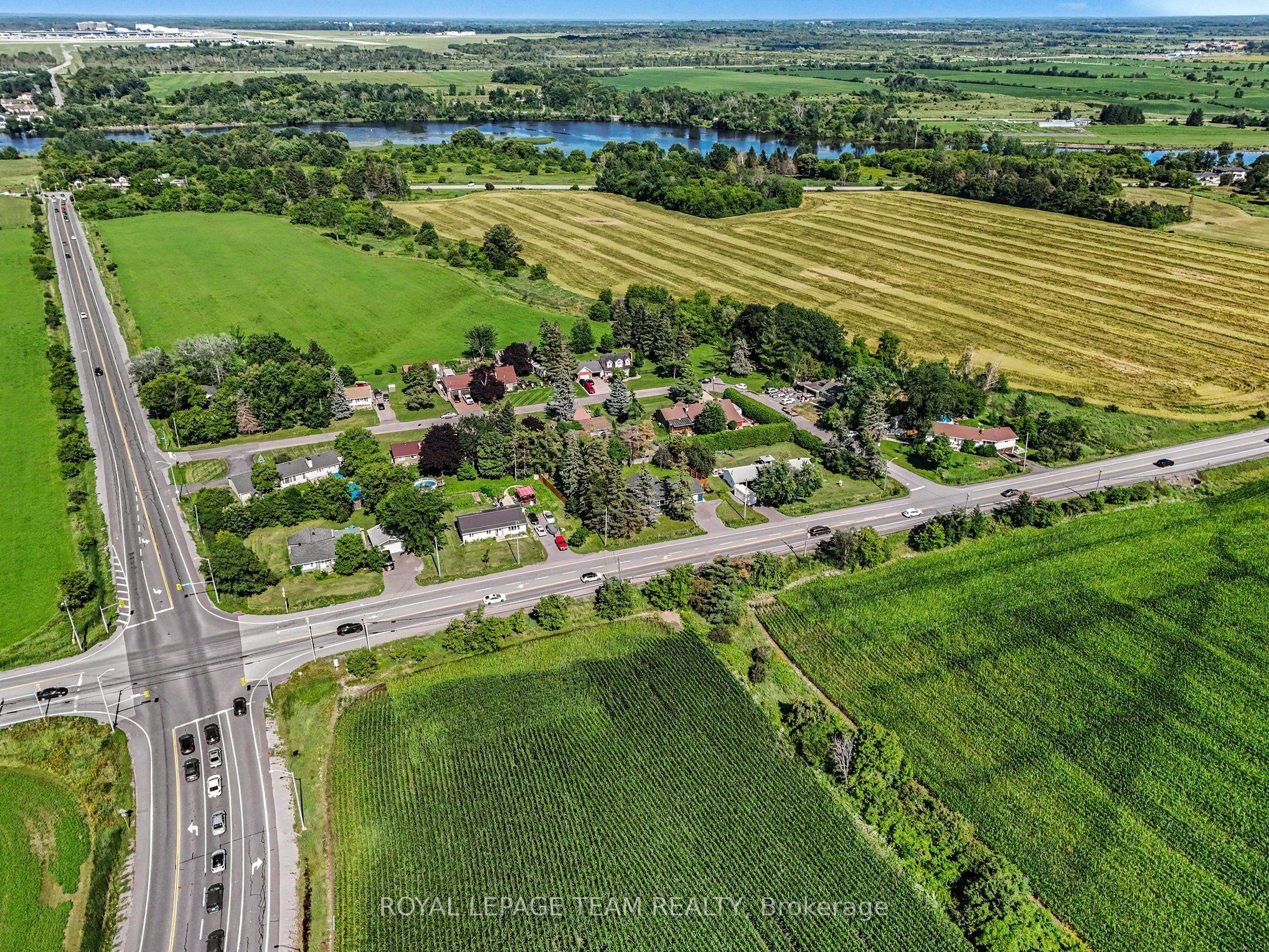 2477 Merivale Road Property Photo 2