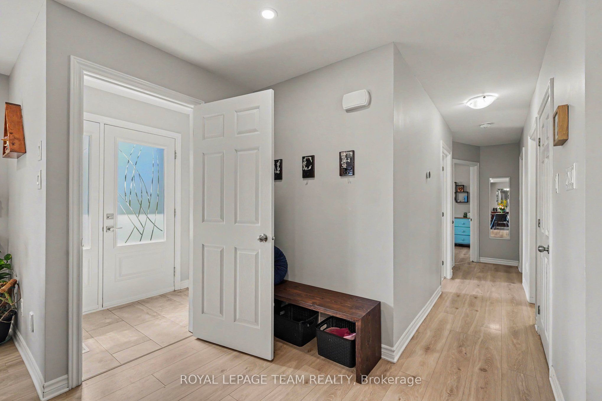 2477 Merivale Road Property Photo 5