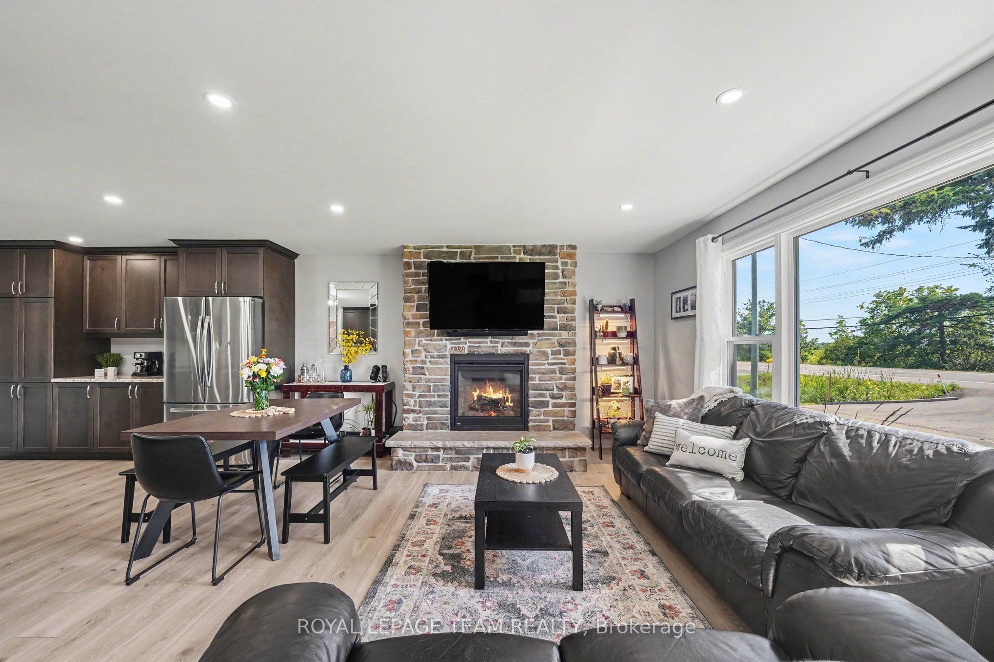 2477 Merivale Road Property Photo 9