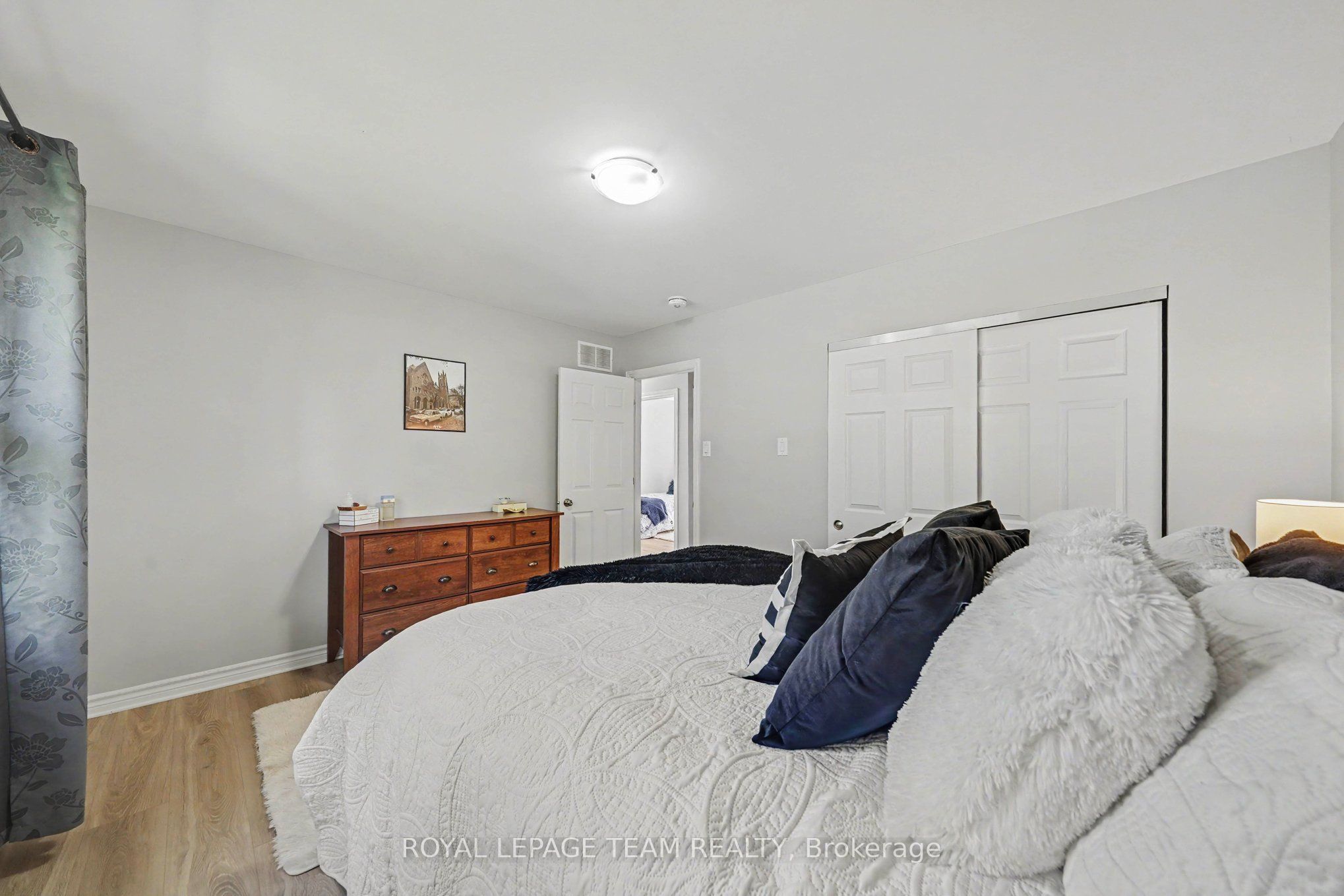 2477 Merivale Road Property Photo 15