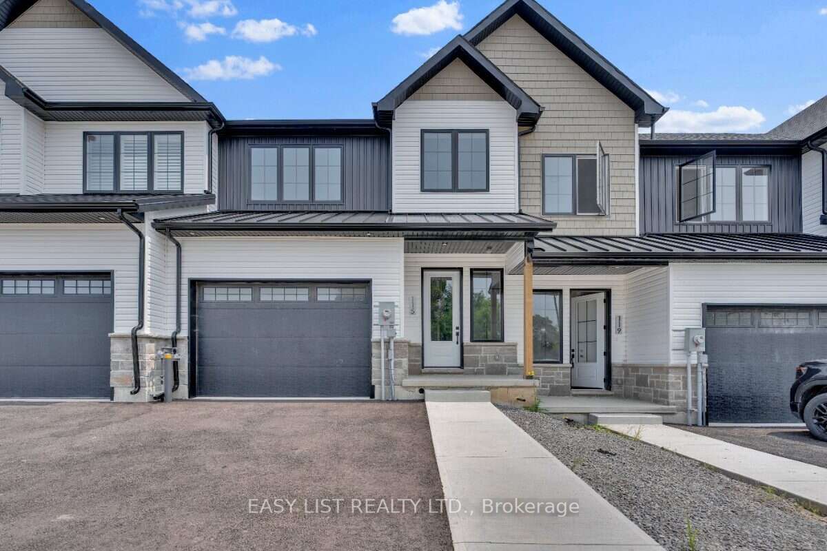115 Ivy Crescent Property Photo 1